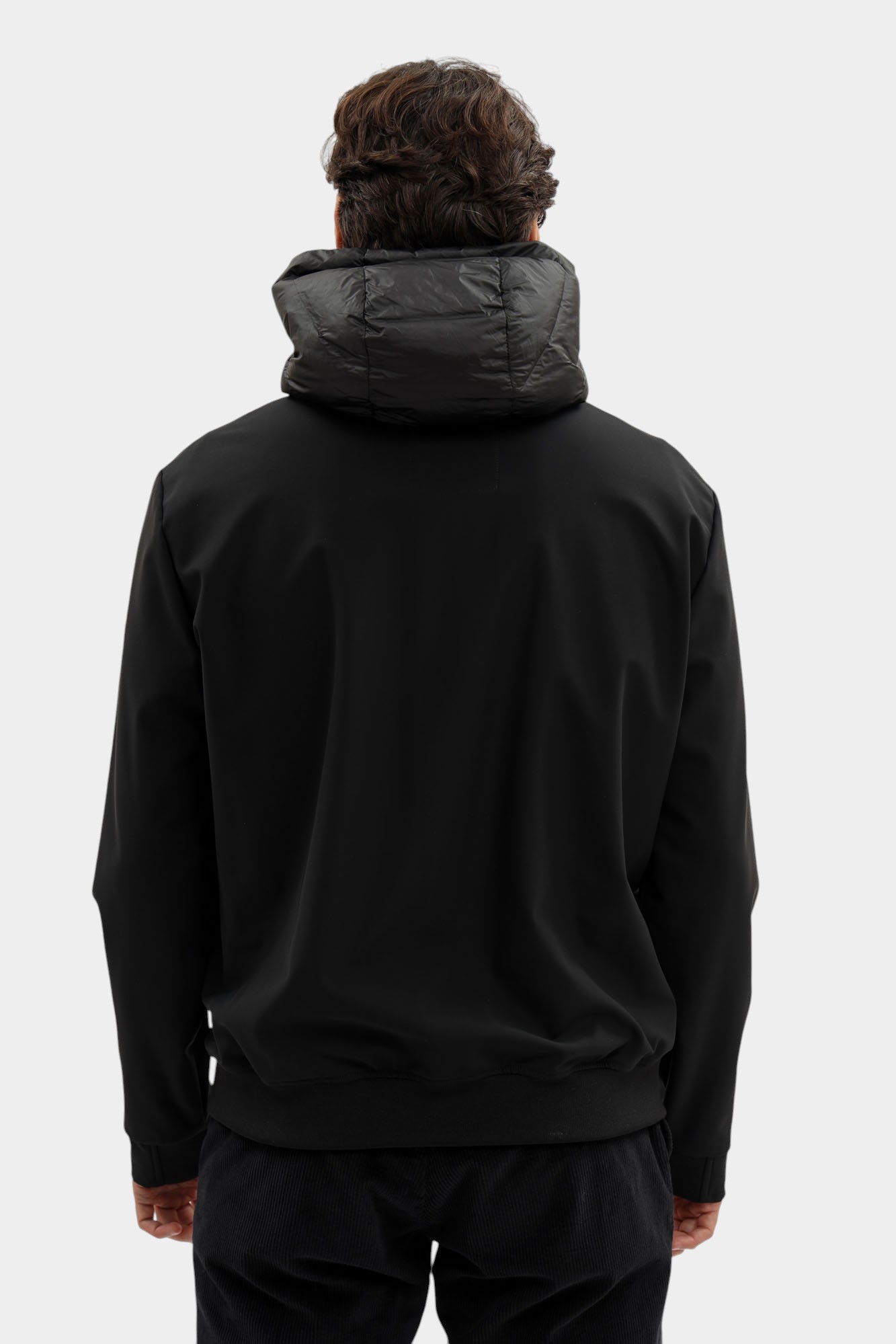 30047560_10018403 Куртка Strellson Черный