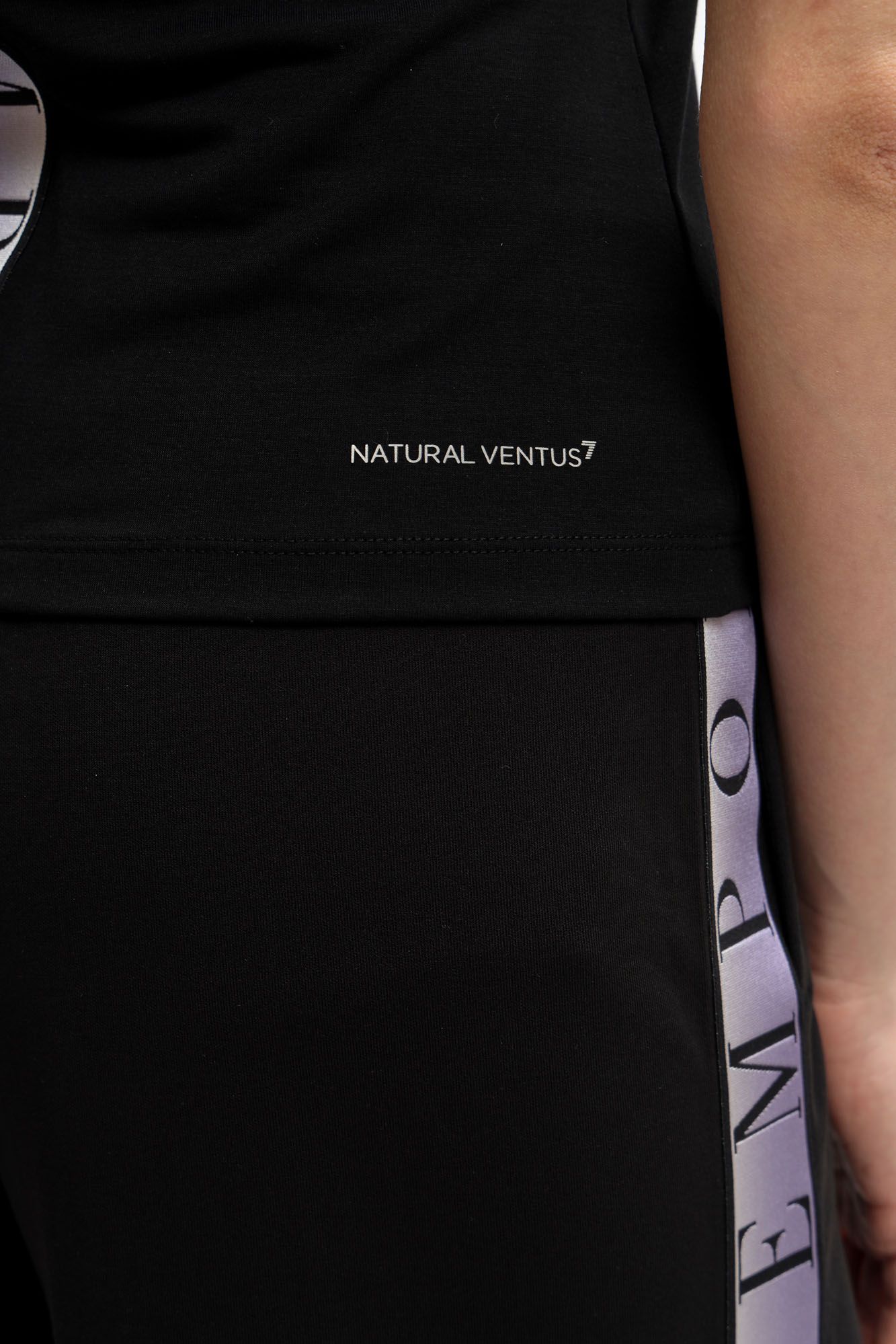 Топ спортивный EA7 Черный