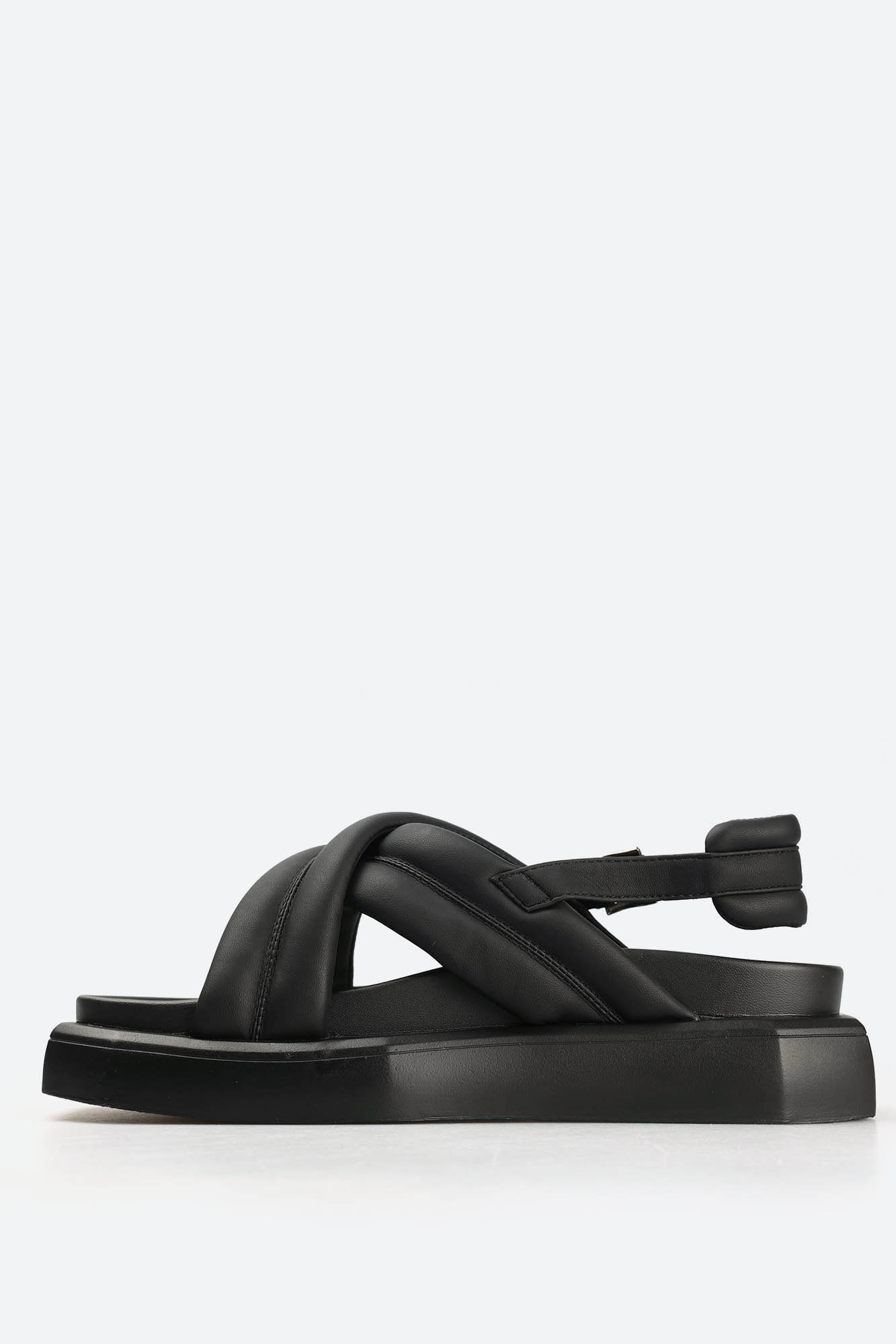 S8-011-5 Сандалии Graciana Черный