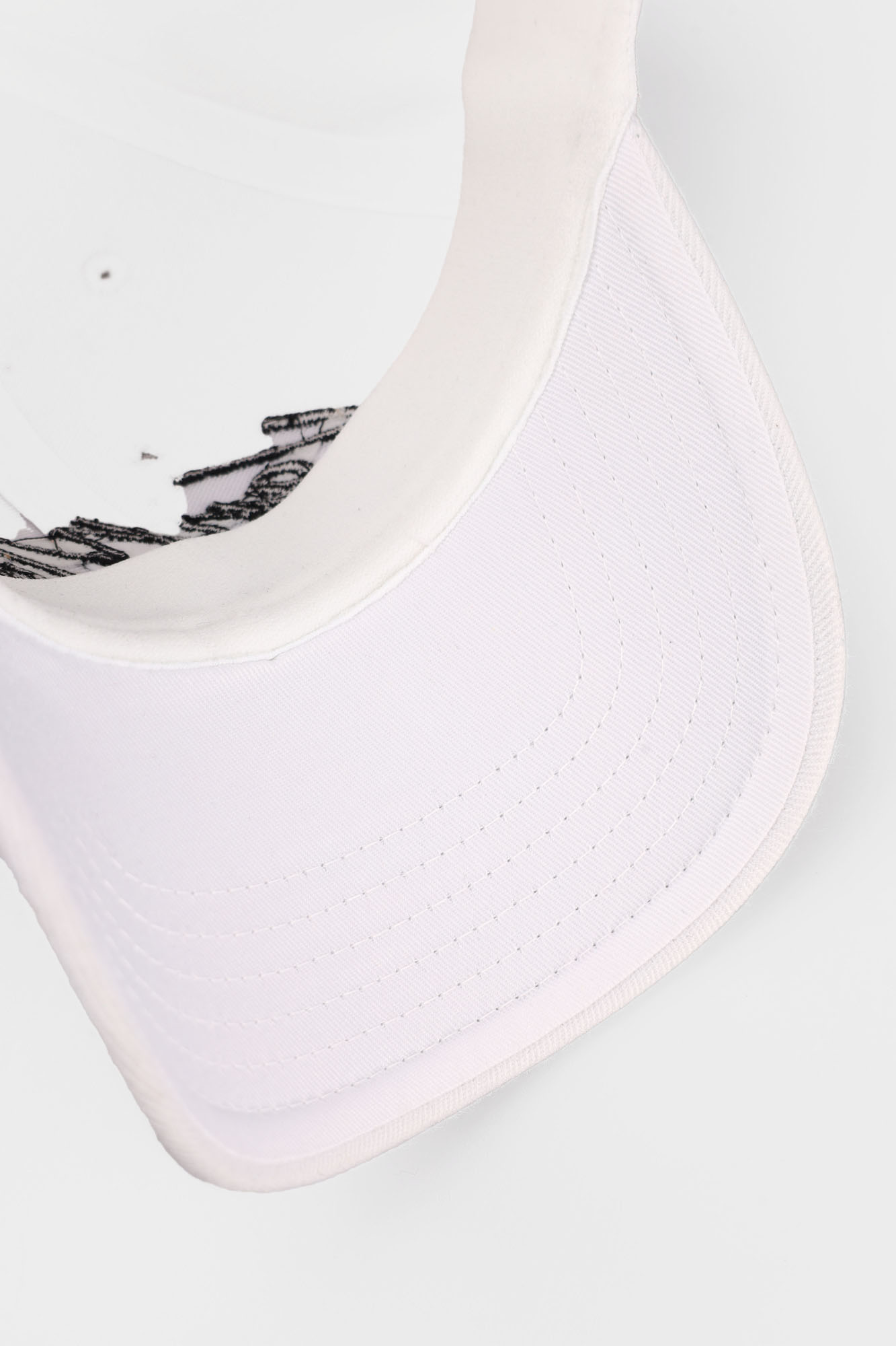 VU-CHI-46-303 Кепка Van Mich Белый