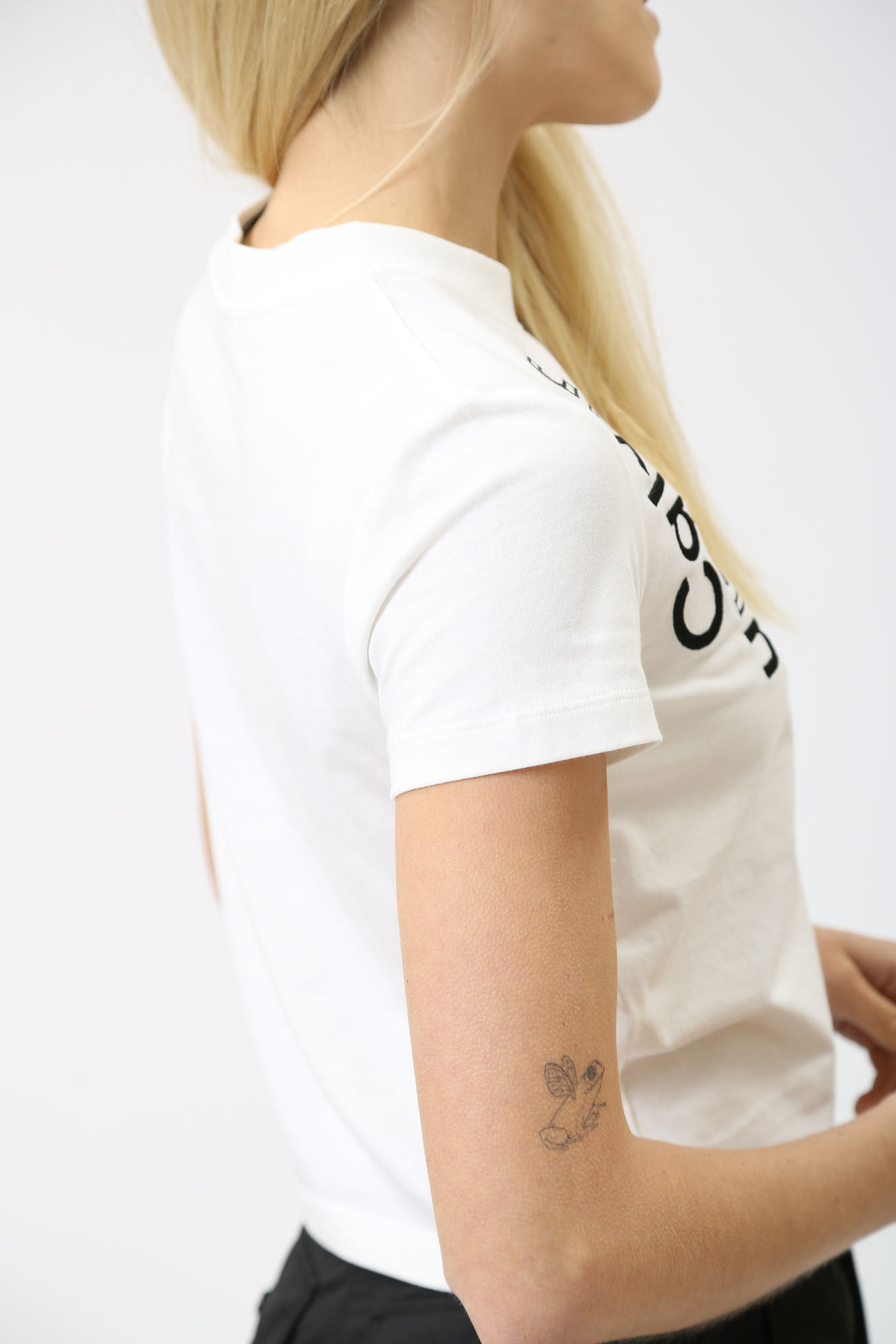 J20J223364 футболка calvin klein jeans 