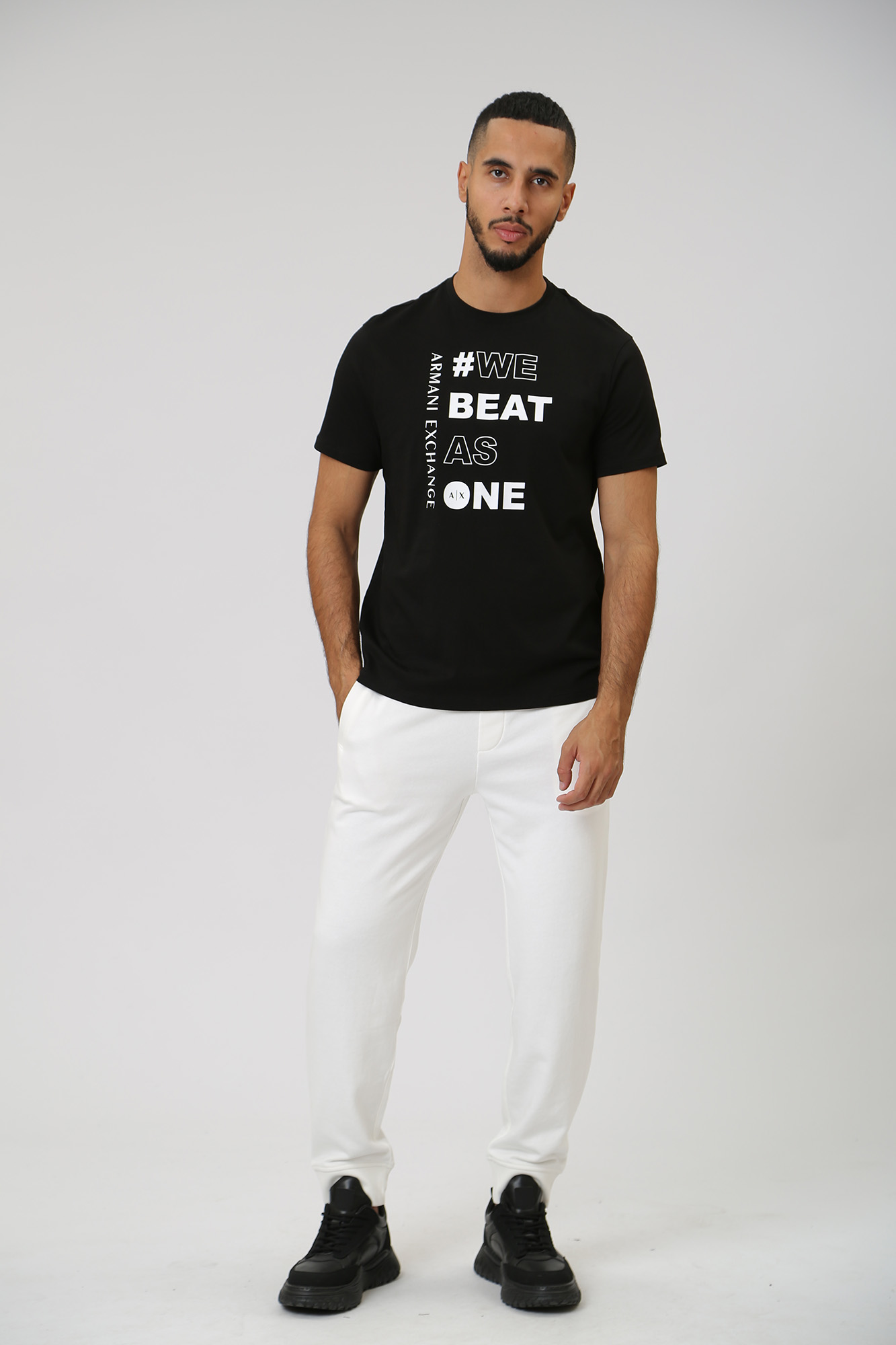 6RZPHE_ZJDGZ Брюки спортивные Armani Exchange Белый