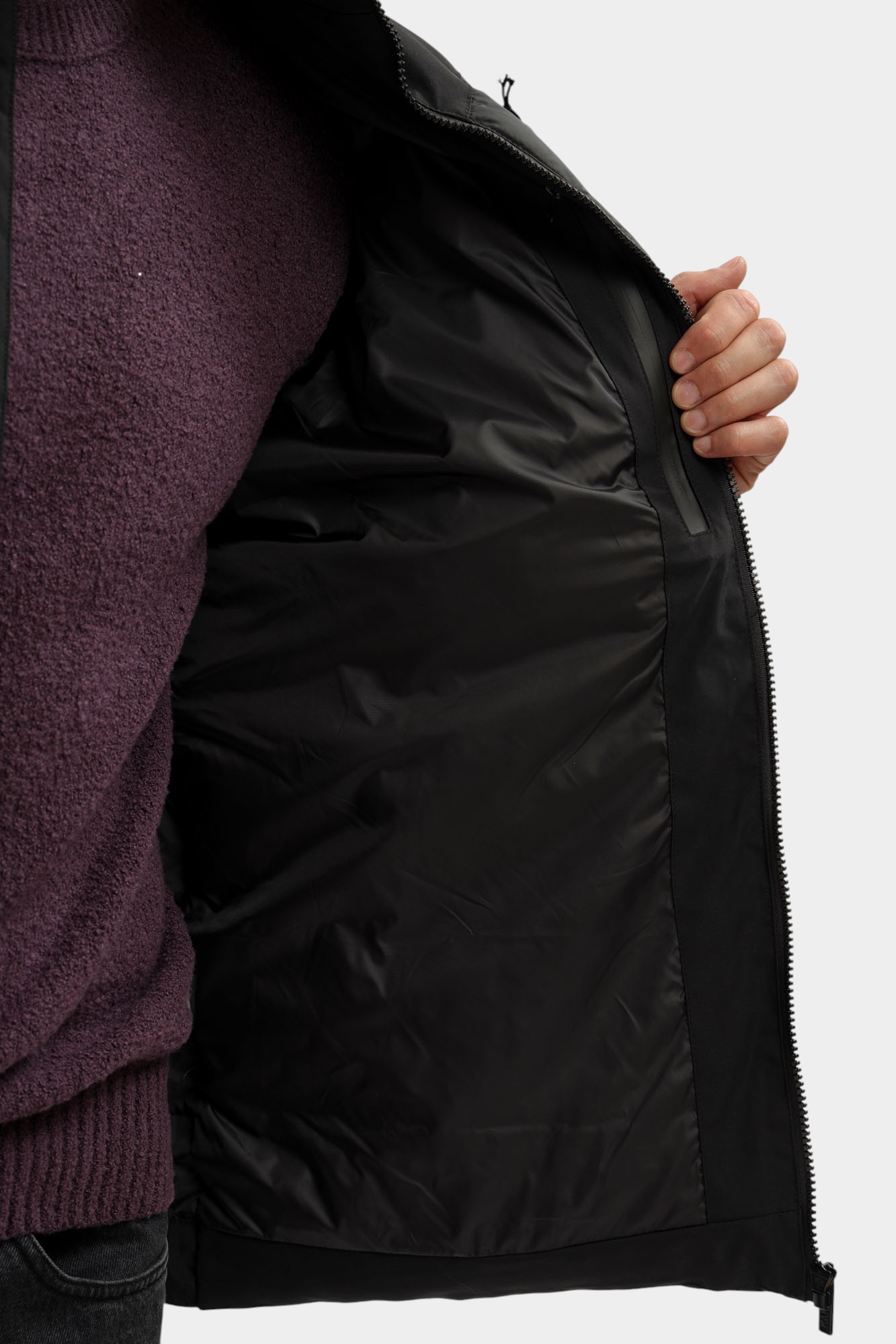 554596_505029 Куртка Karl Lagerfeld Черный