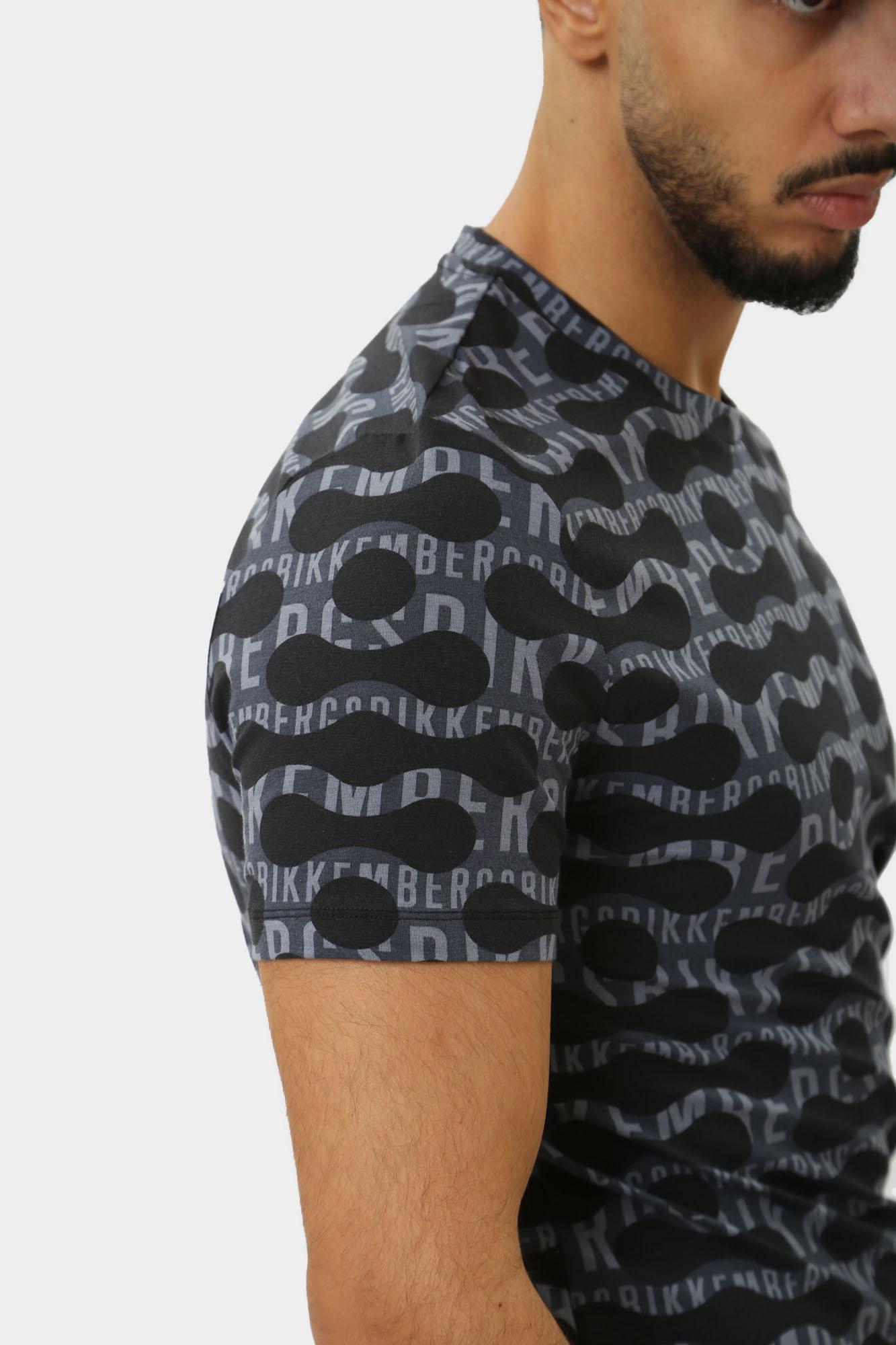 PBMT0256 Футболка Bikkembergs Черный