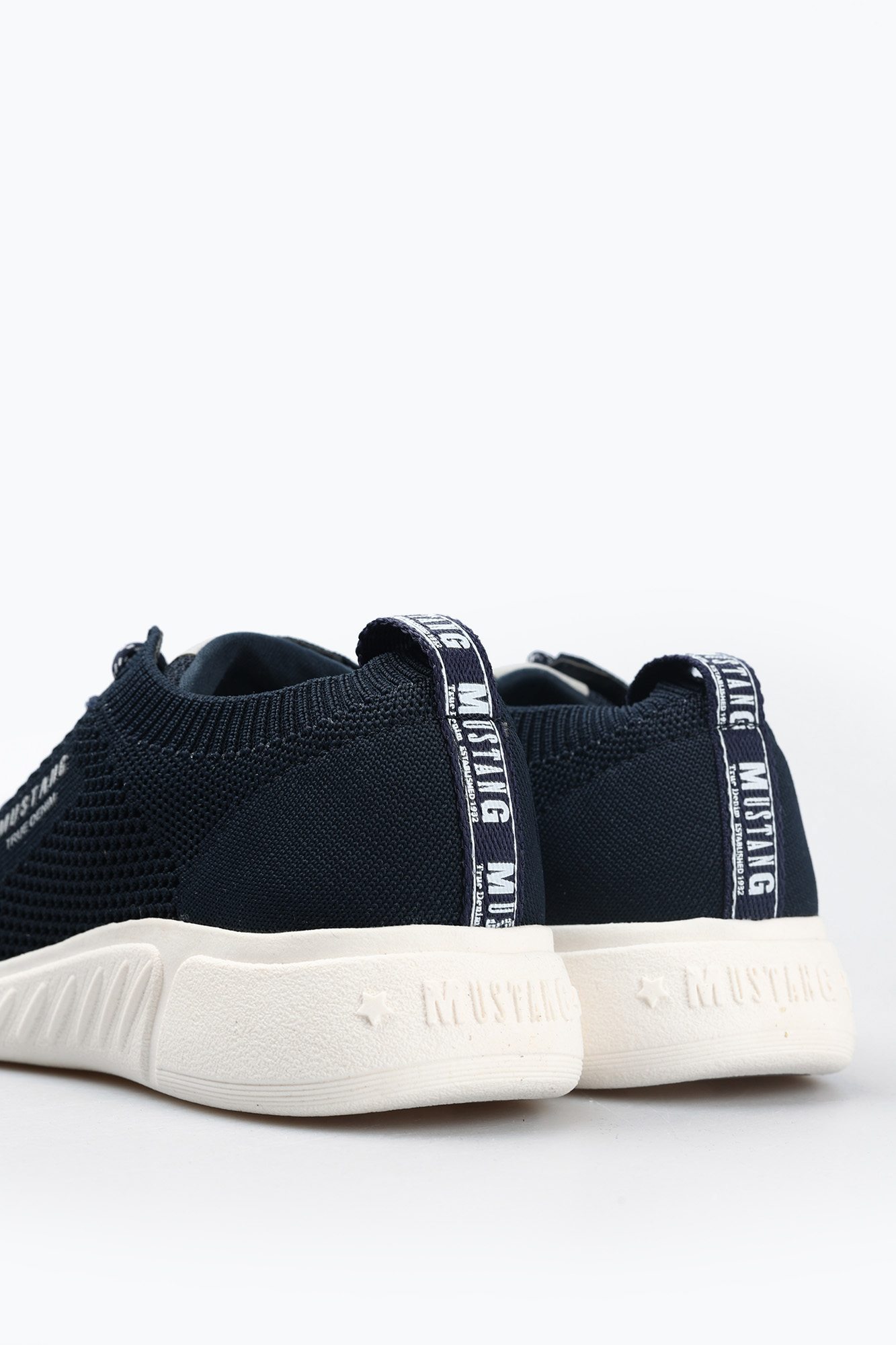 1315-307-820 Кроссовки Mustang Синий