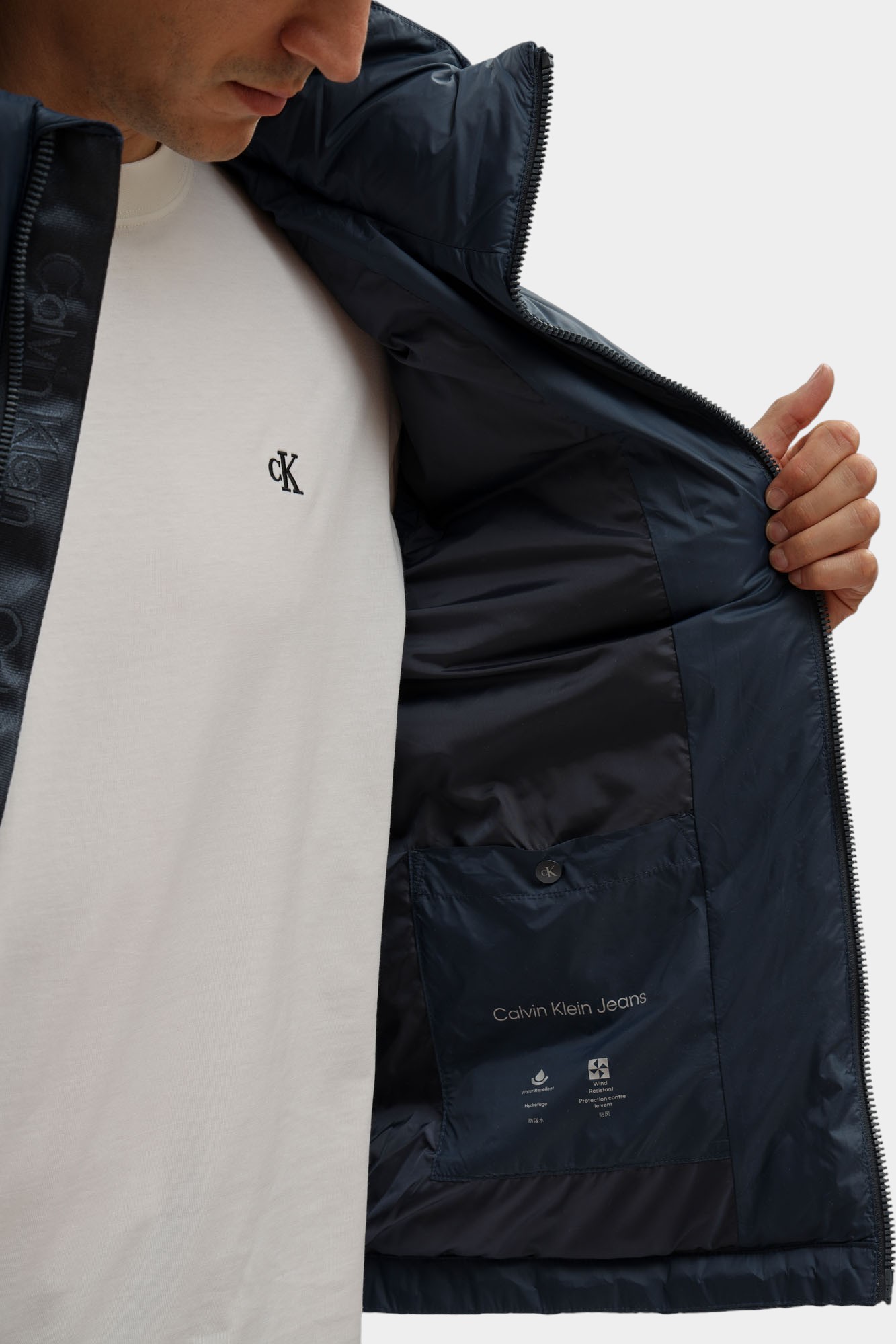 LV04RD531G Жилет Calvin Klein Jeans