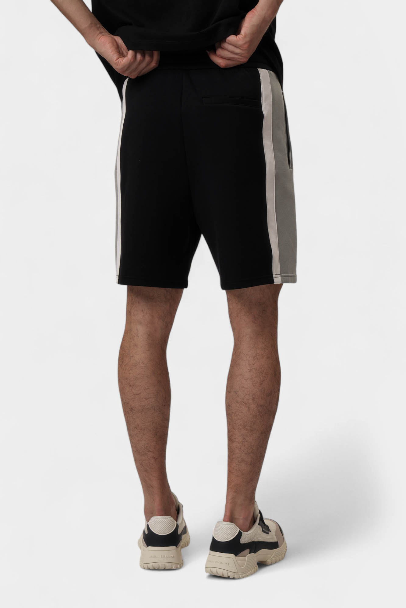 XM000521_AF13047 Шорты трикотажные Armani Exchange 