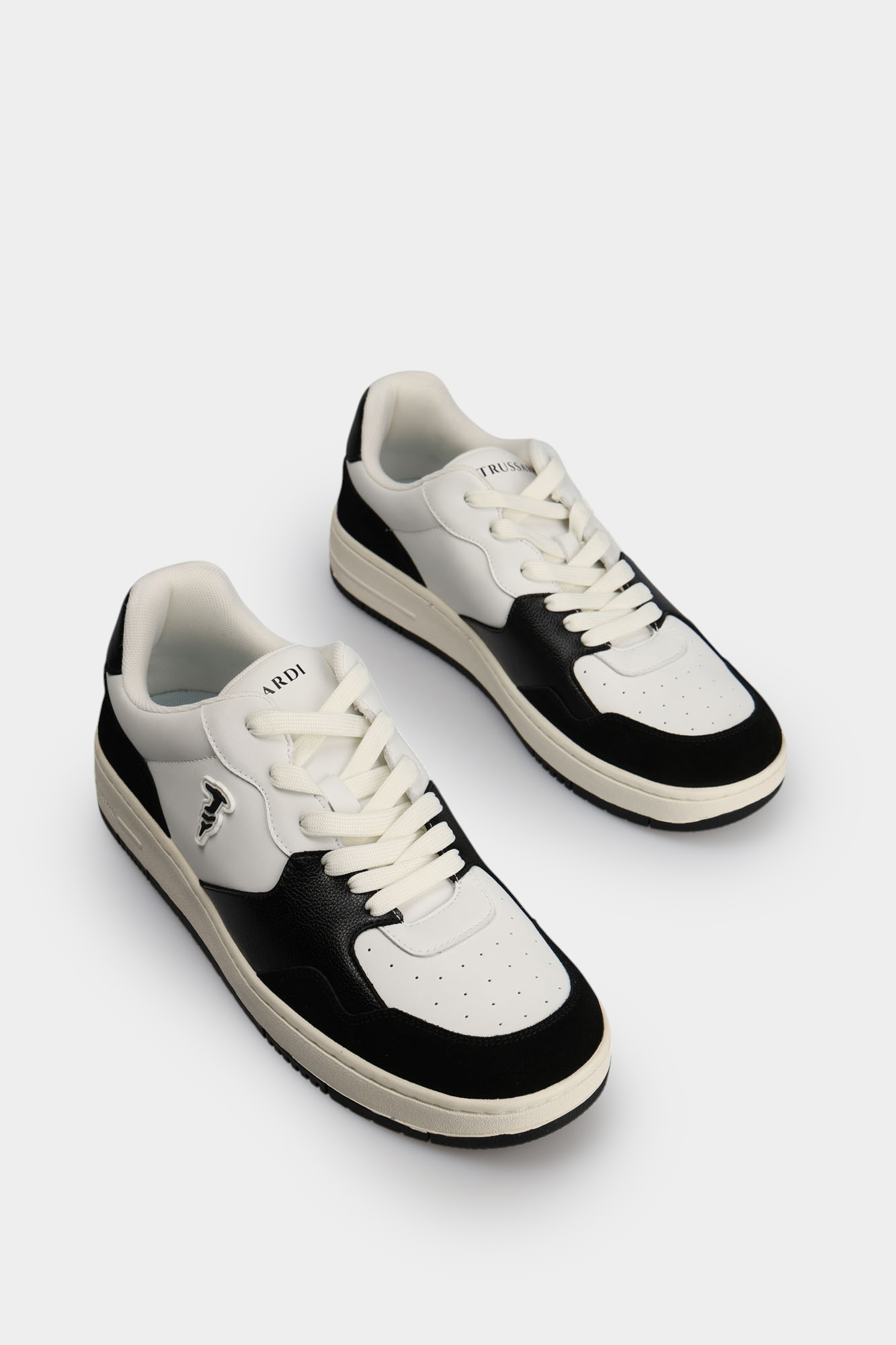 N032S000935N-MNS02L72-22SA Кеды Trussardi Белый