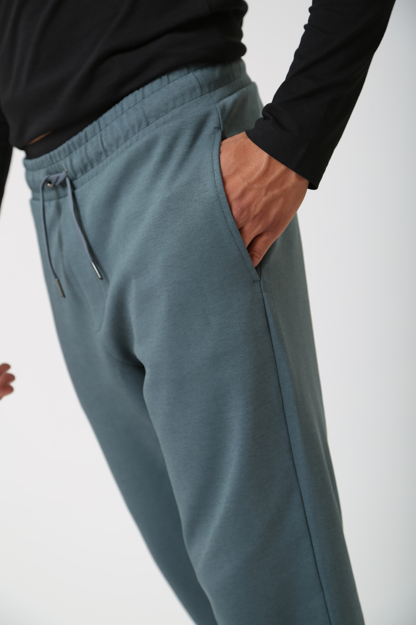 6RZPCA_ZJ9QZ Брюки спортивные Armani Exchange Зеленый