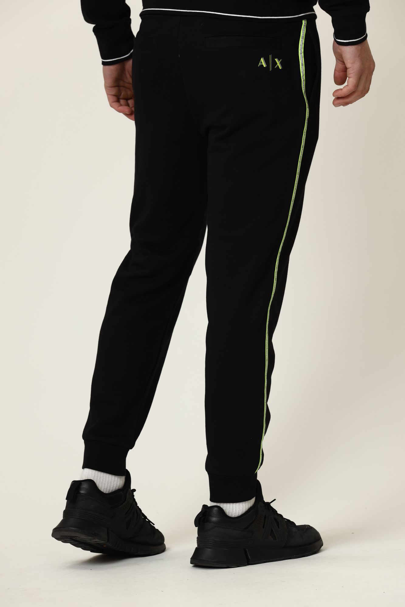 3KZPFJ_ZJ6HZ Брюки спортивные Armani Exchange Черный