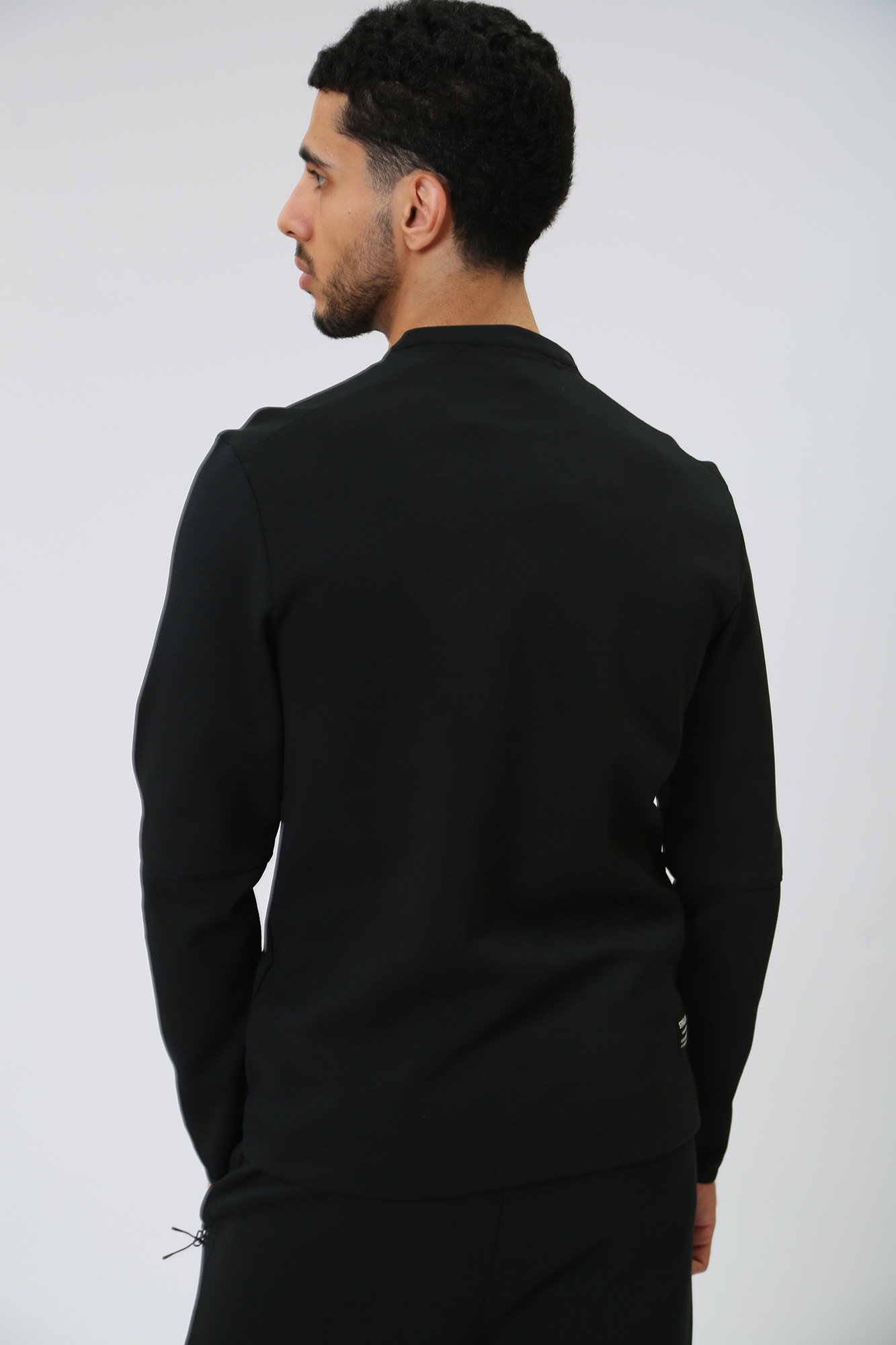 30036034_10015401 Свитшот Strellson Черный