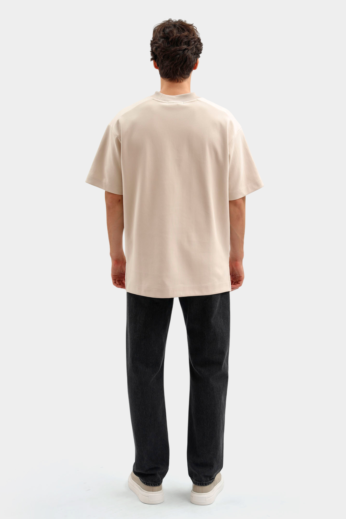 M-261-P-22-1605 Футболка The Hills Бежевый