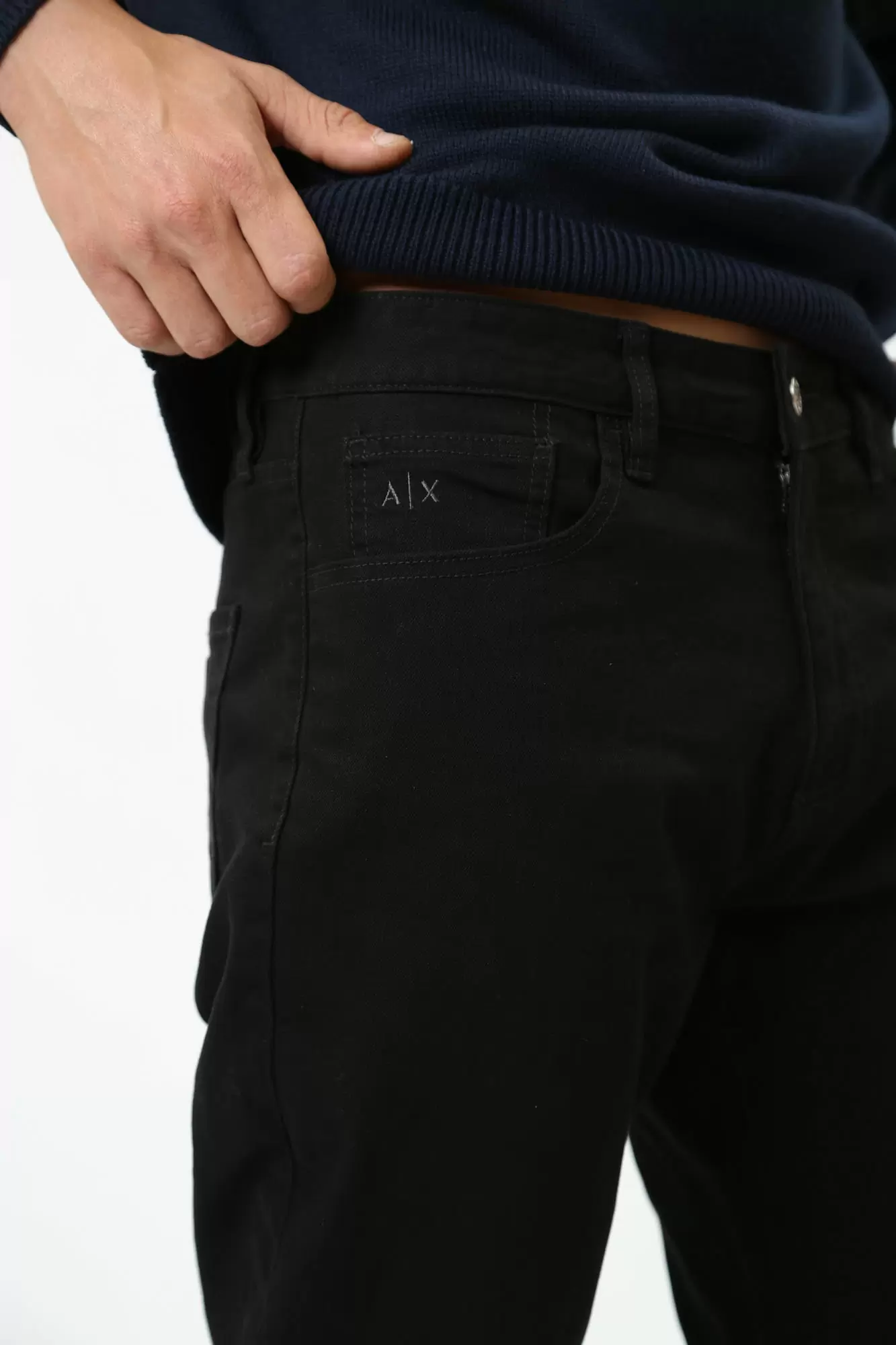 8NZJ16_Z2SBZ Брюки джинсовые Armani Exchange Черный