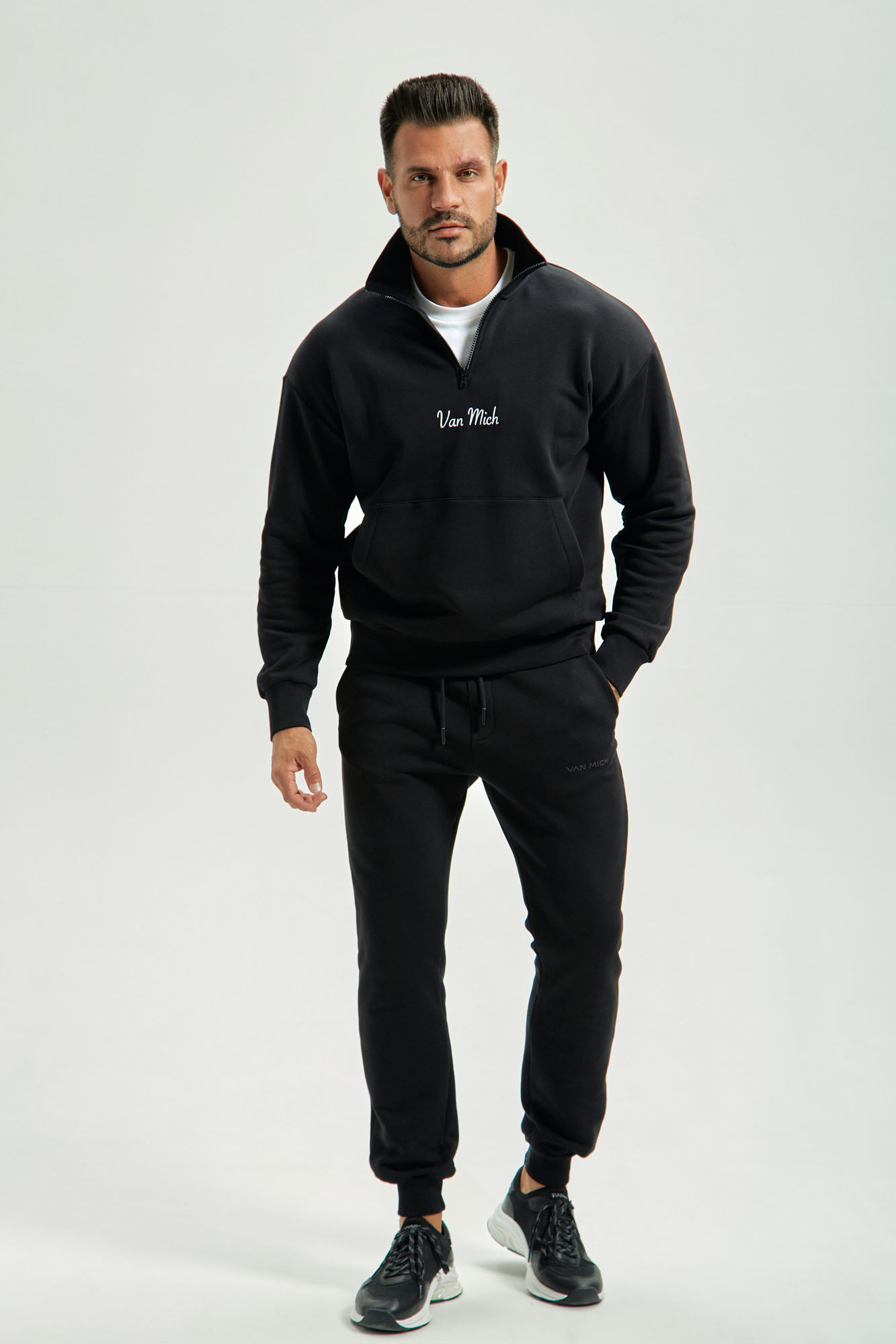 VM-ERK-20-048 Свитшот Van Mich Черный