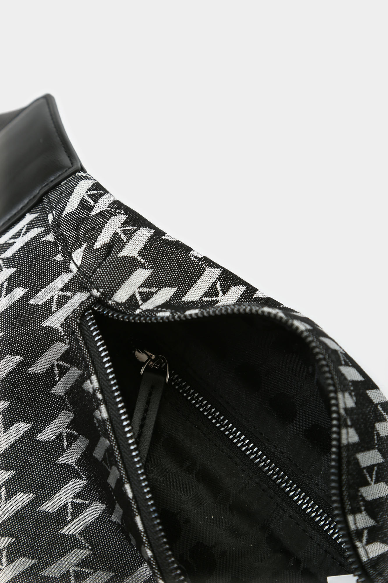 551189_805915 Сумка Karl Lagerfeld Черный