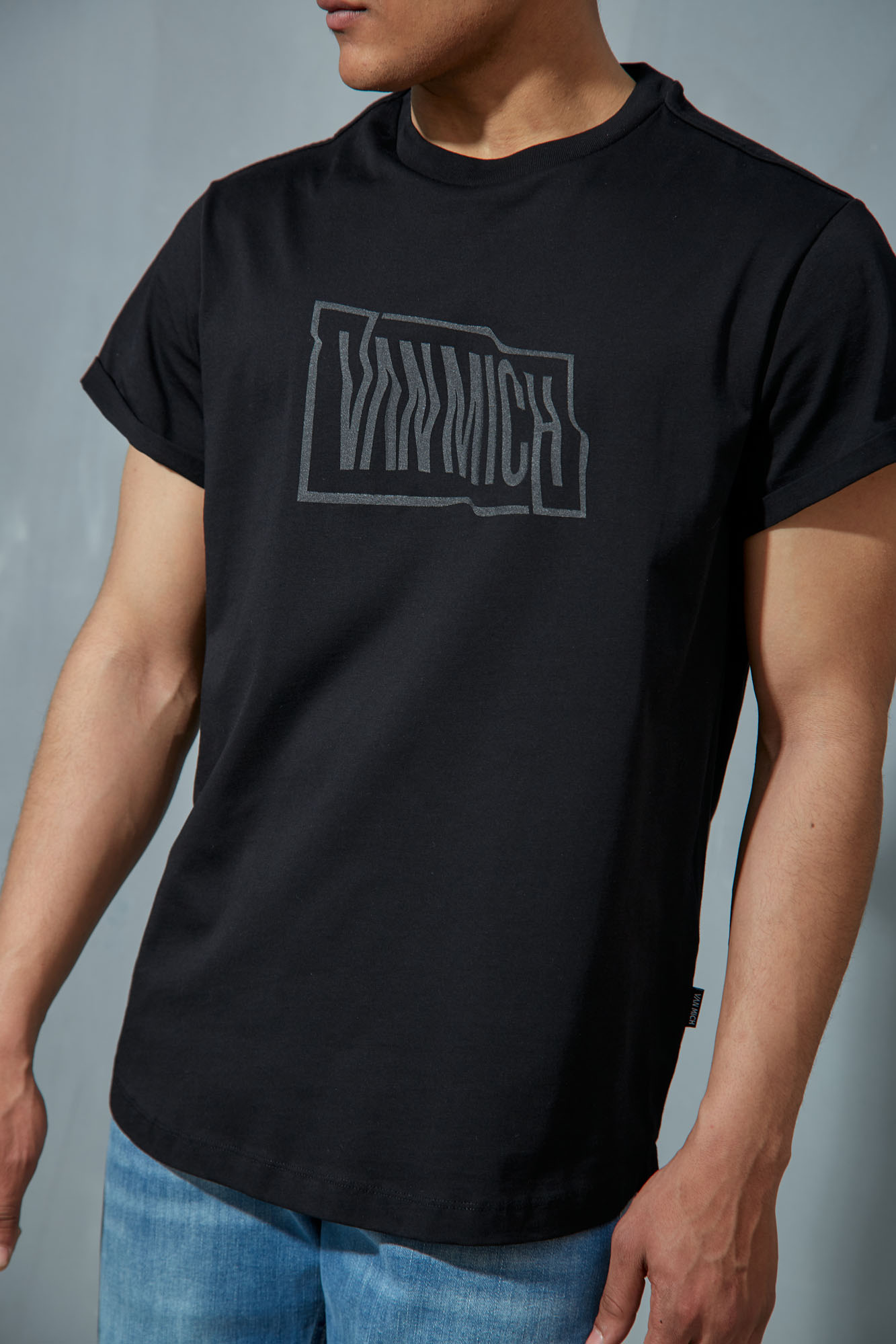 VM-ERK-22-051 Футболка Van Mich Черный