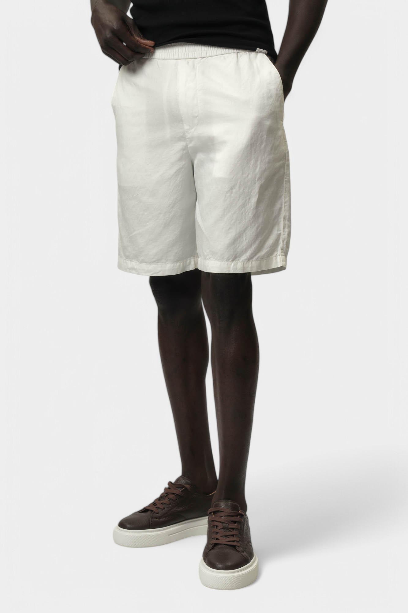 XM000656_AF13180 Шорты Armani Exchange Белый
