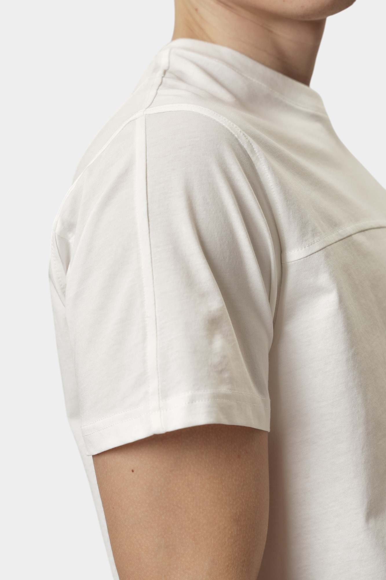 XM000359_AF10364 Футболка Armani Exchange Белый