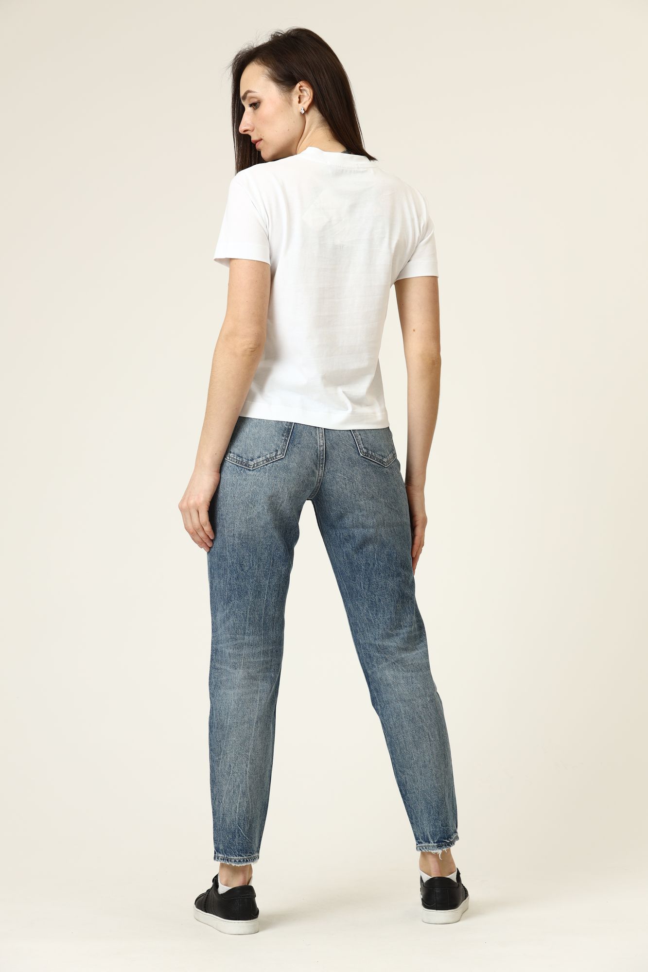 J20J215487 футболка лонгслив calvin klein jeans 