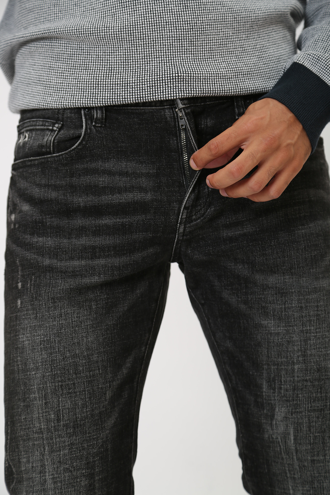 3RZJ13_Z1UJZ Брюки джинсовые   Armani Exchange Черный