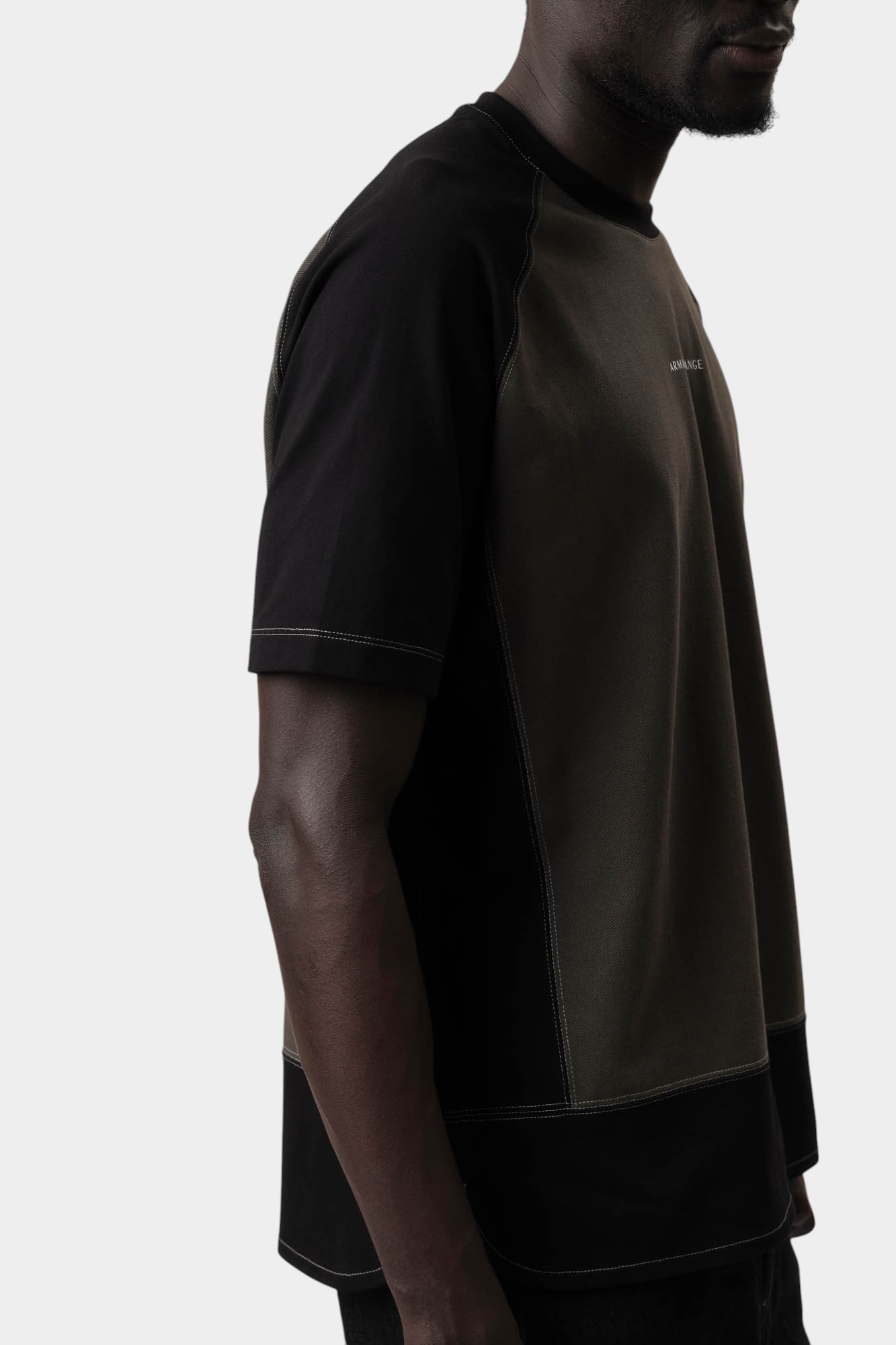 XM000518_AF13030 Футболка Armani Exchange Черный