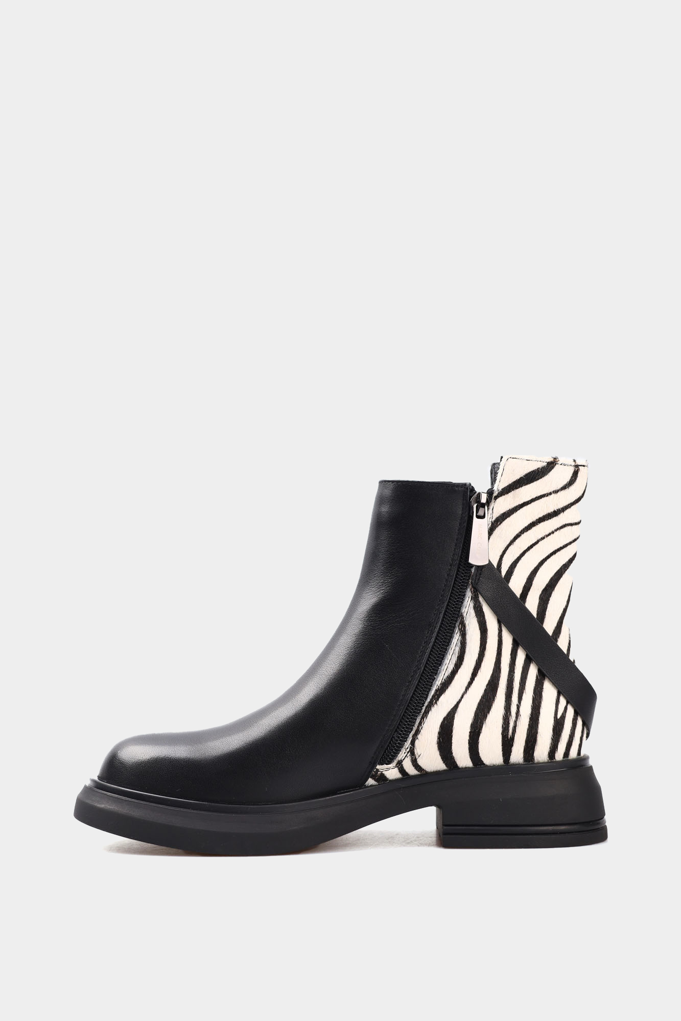 4239-828 Ботинки Marc Cony Черный