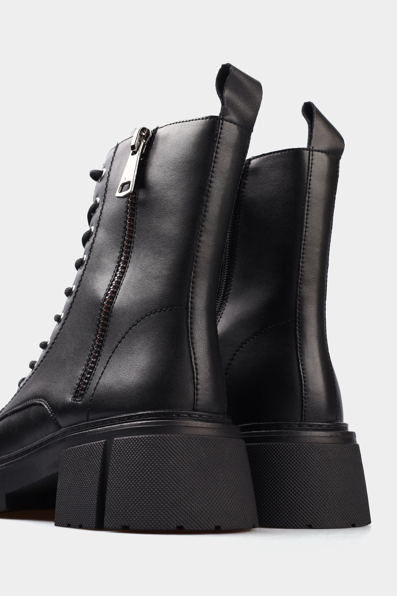 CAN53_A76 Ботинки Marc Cony Черный