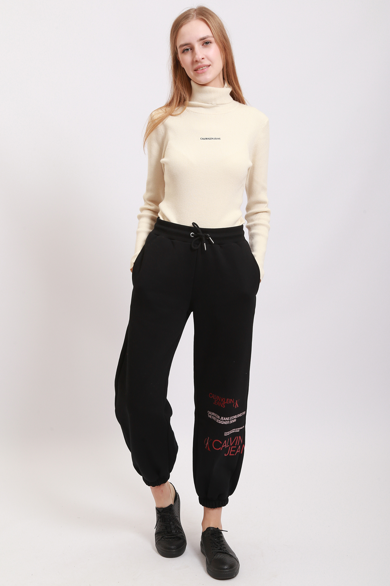J20J216588 брюки спортивные calvin klein jeans 