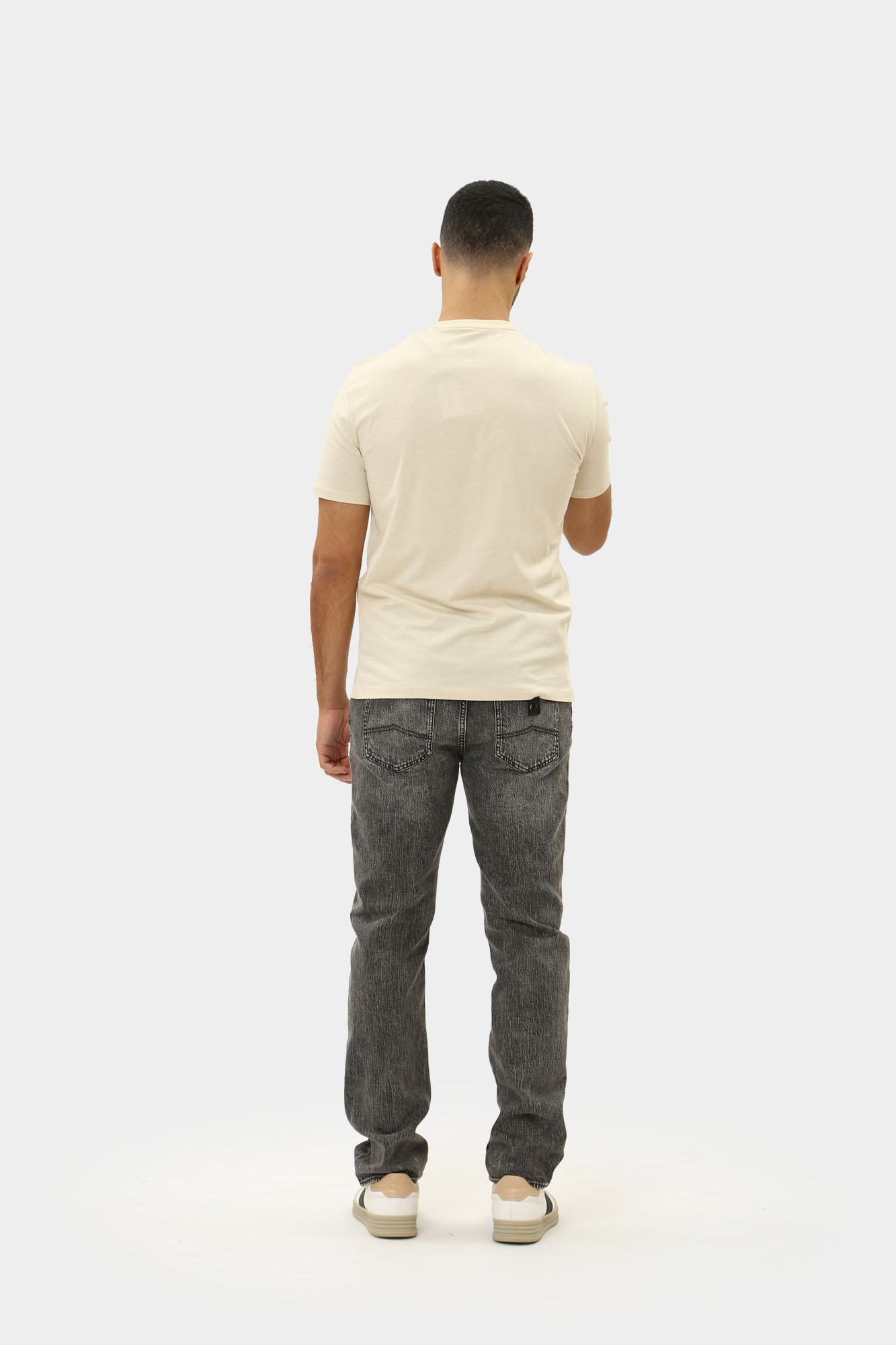 3DZTHR_ZJBYZ Футболка Armani Exchange Бежевый