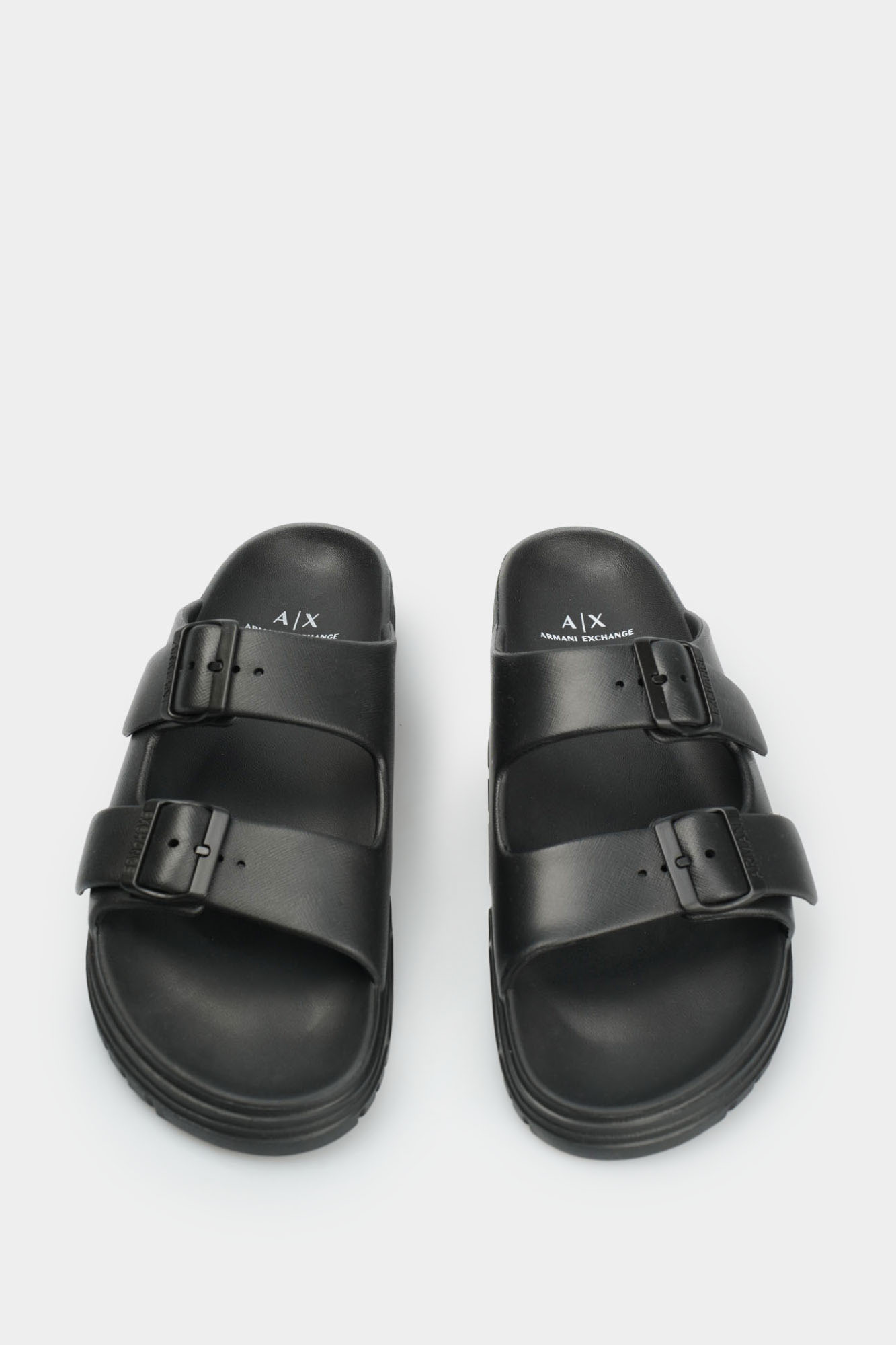 XUP015_XV821 Шлепанцы Armani Exchange Черный