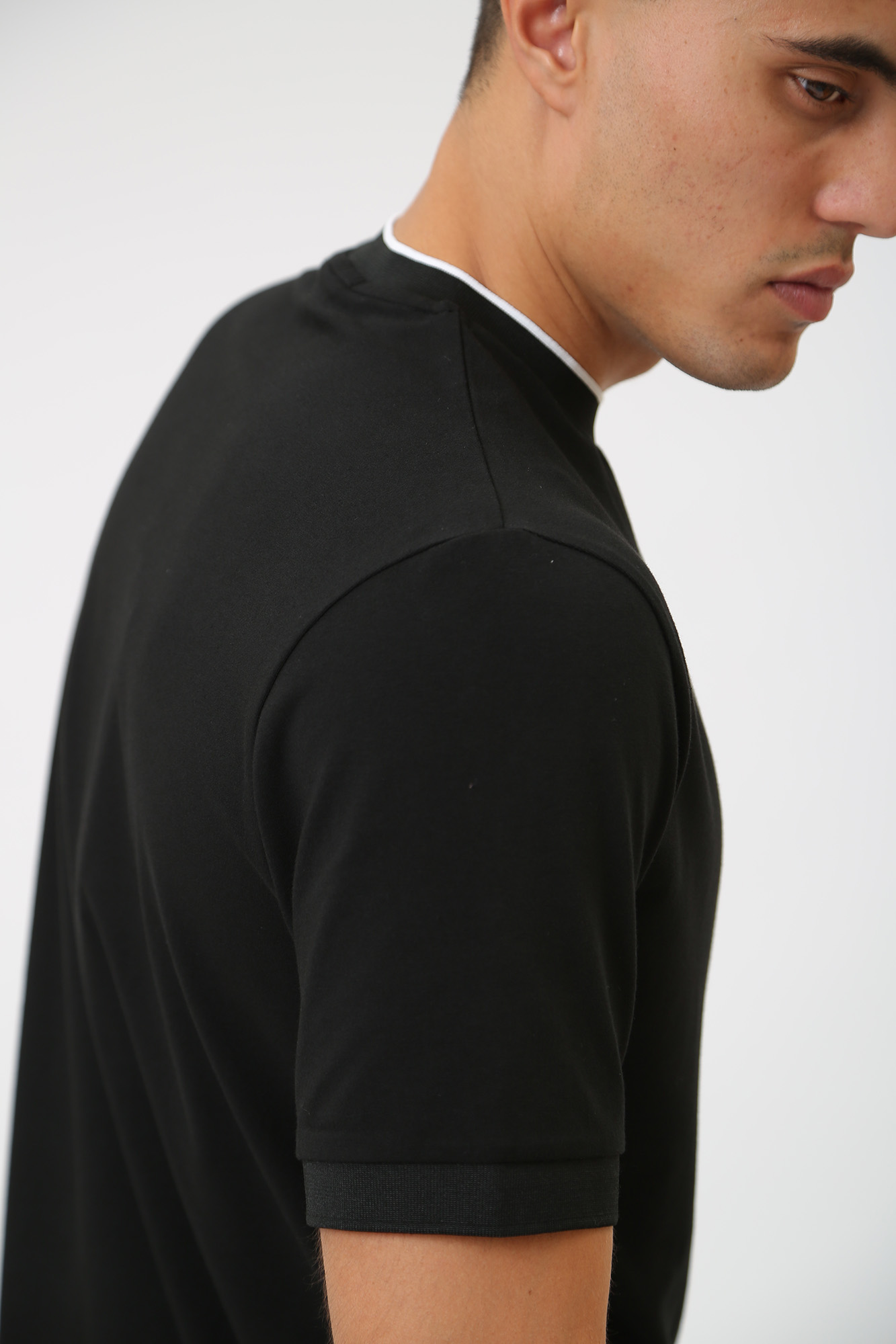 534221_755024 Футболка Karl Lagerfeld Черный