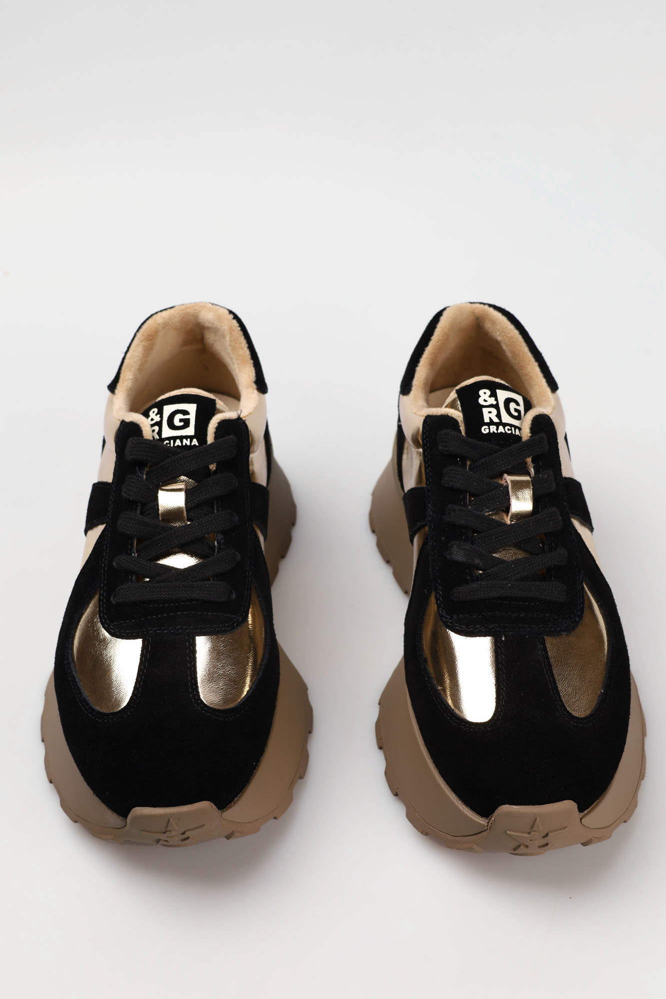 S8-830 Кроссовки Graciana Черный