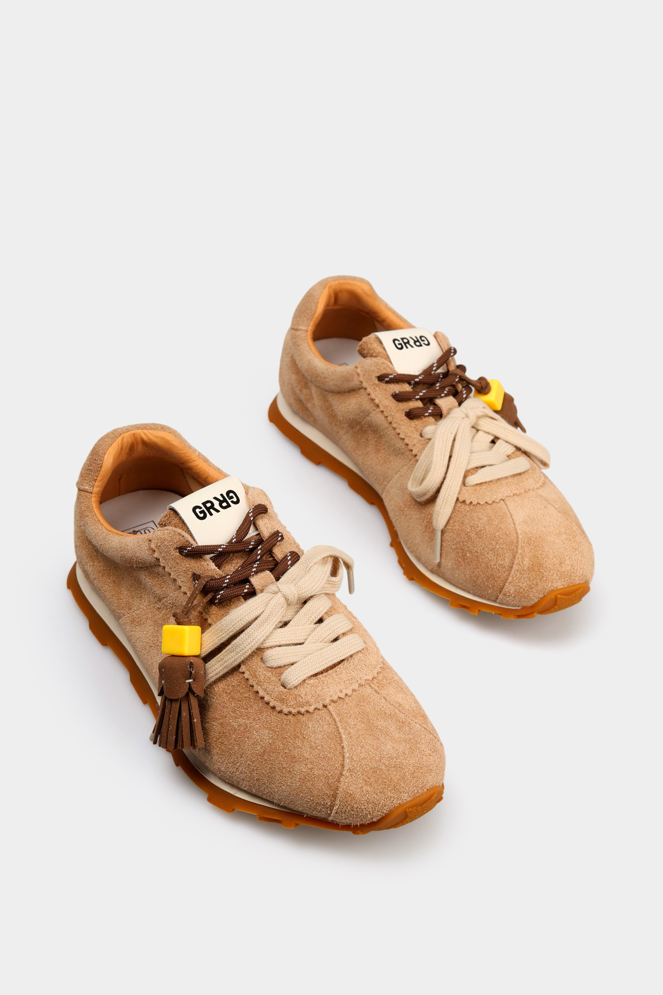 S8-506 Кроссовки Graciana Бежевый