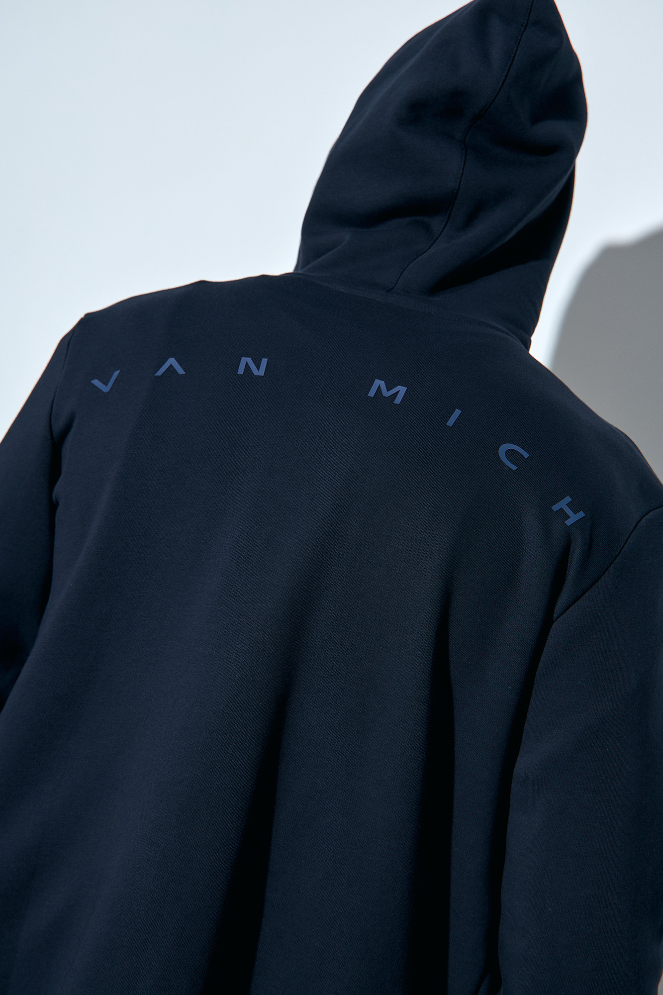 VM-232-20-037 Толстовка с капюшоном Van Mich Синий
