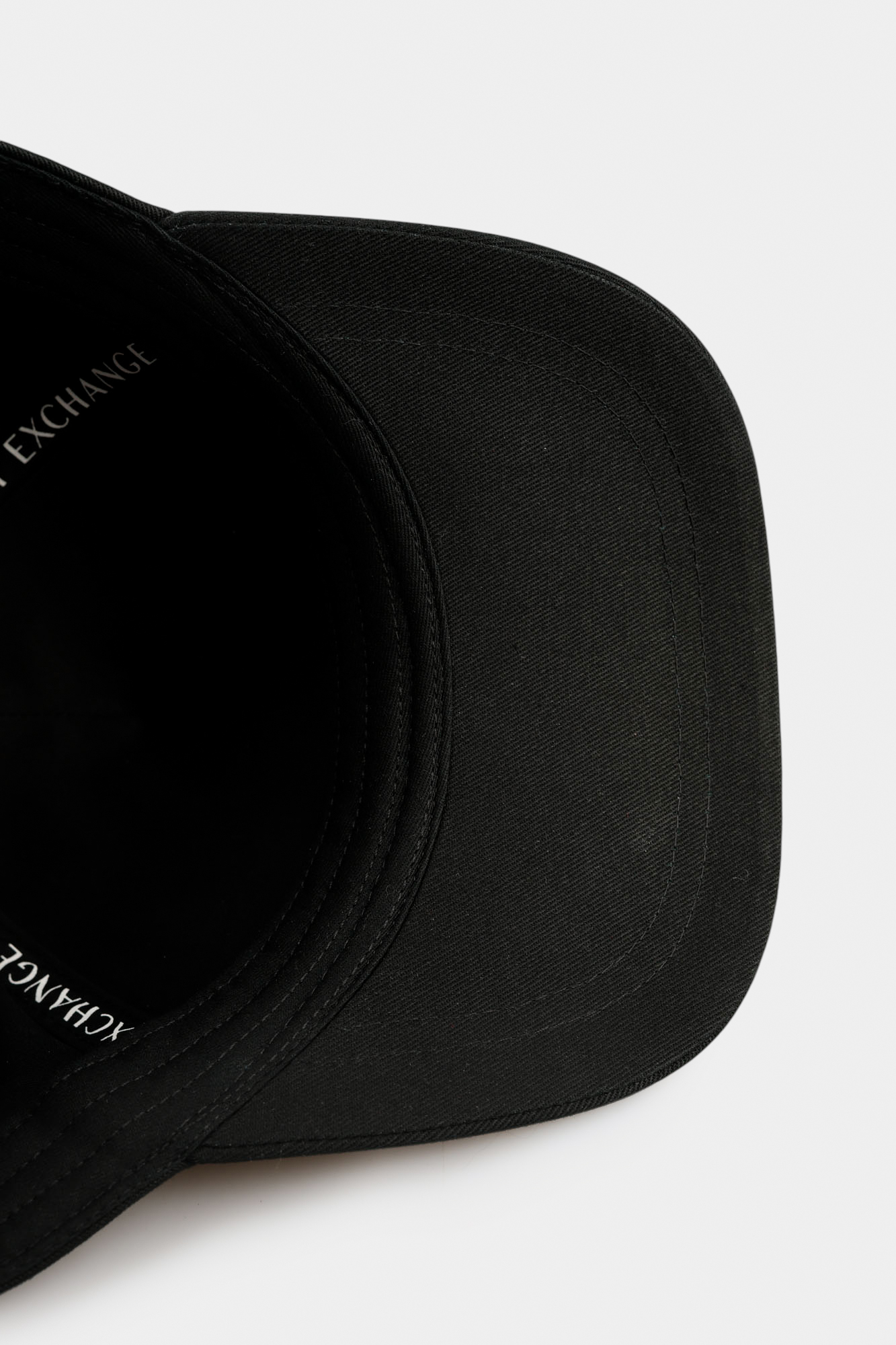 XW001486_AF19099 Кепка Armani Exchange Черный