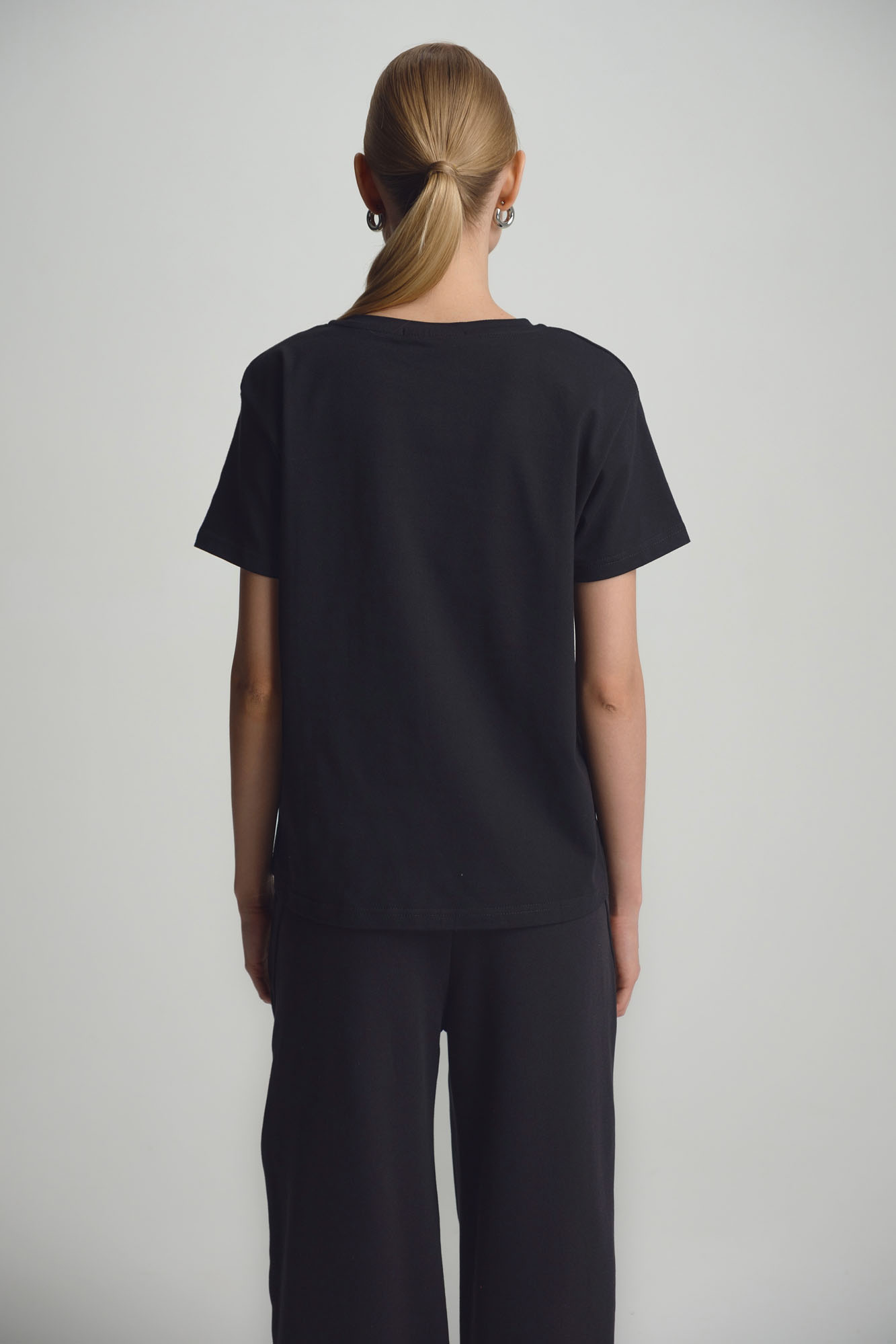 W-252-P-22-0205 футболка the hills 