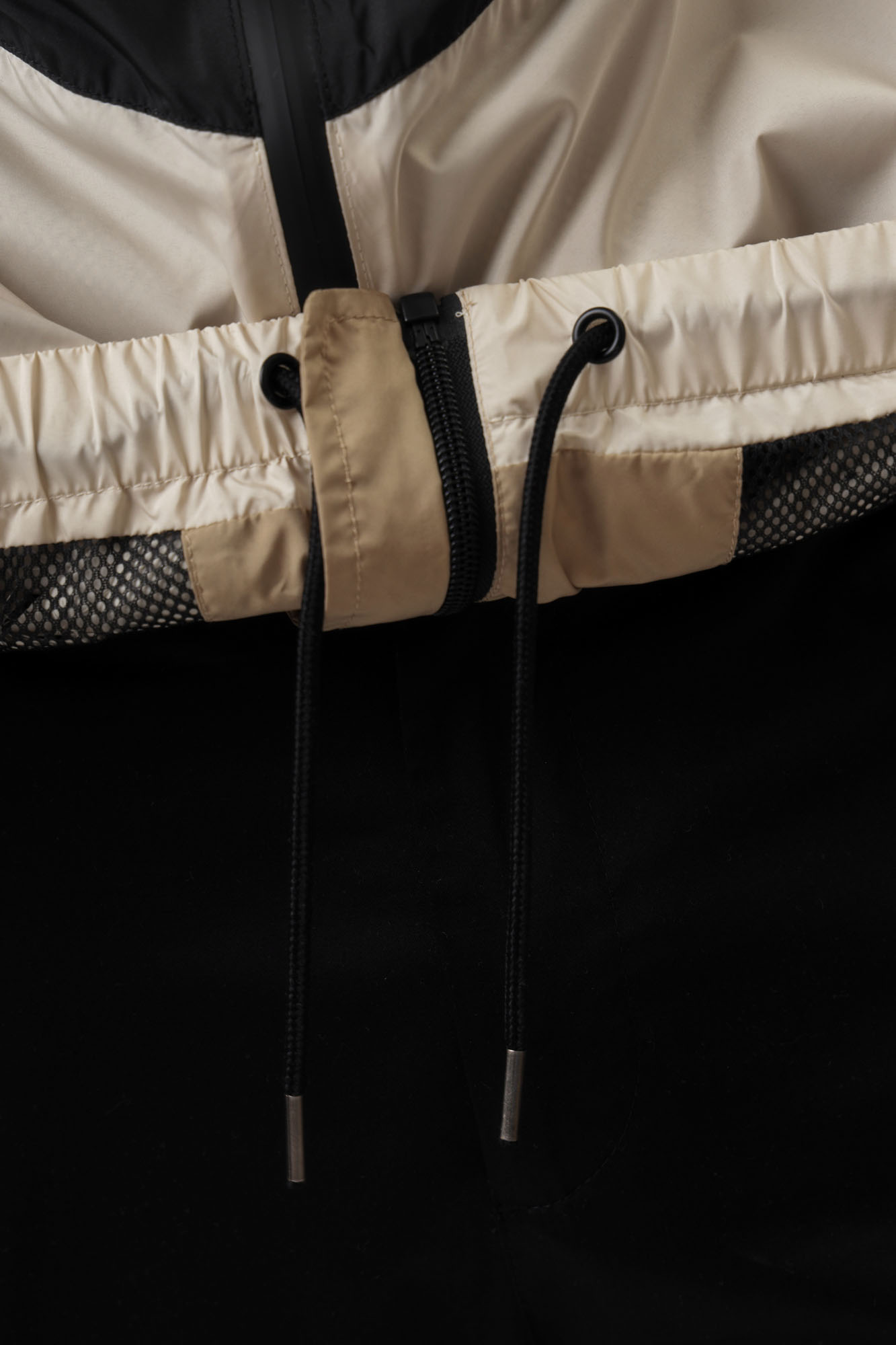 BMG0778 Ветровка Bikkembergs Бежевый