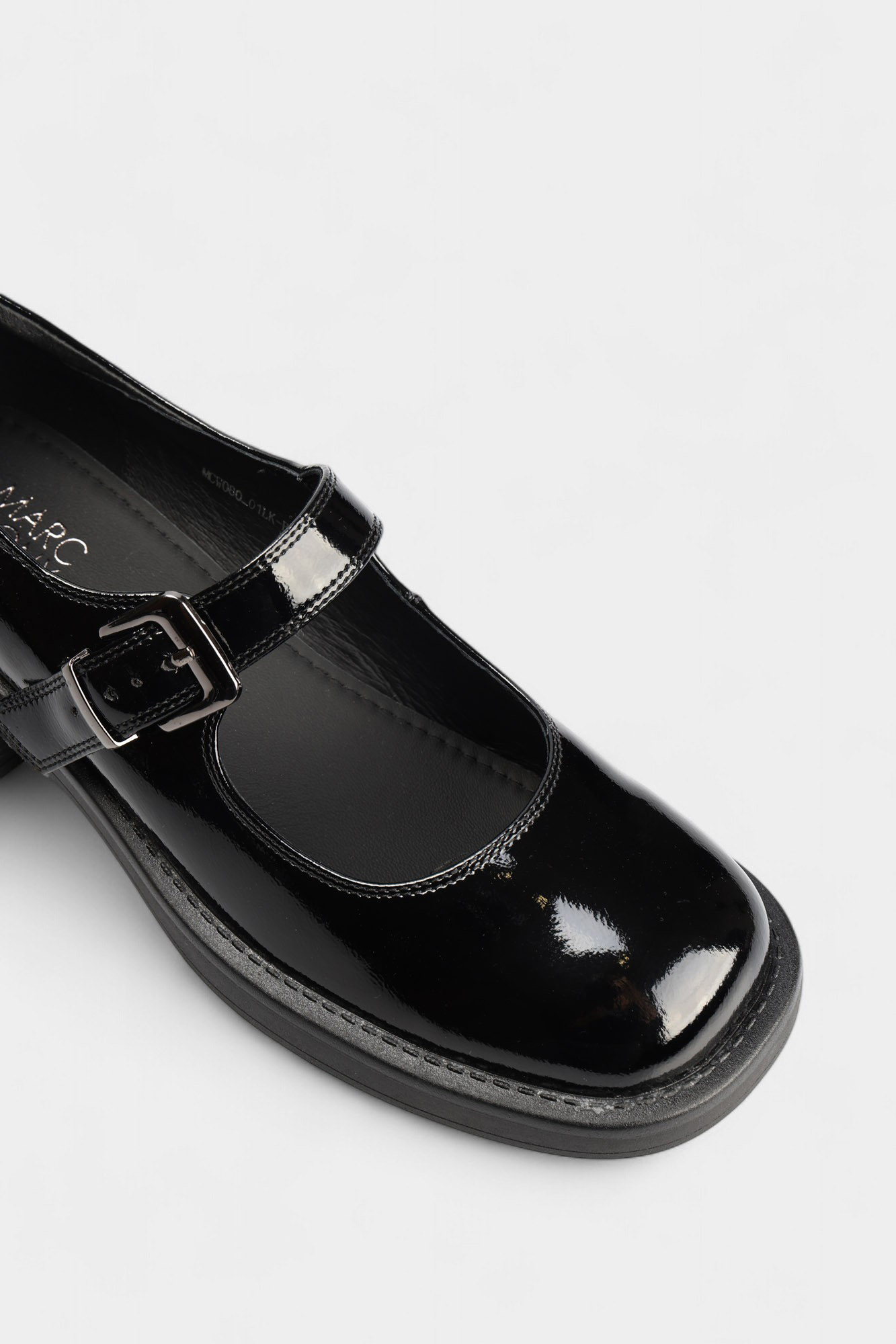 MCW080_01LK-BL Лоферы Marc Cony Черный