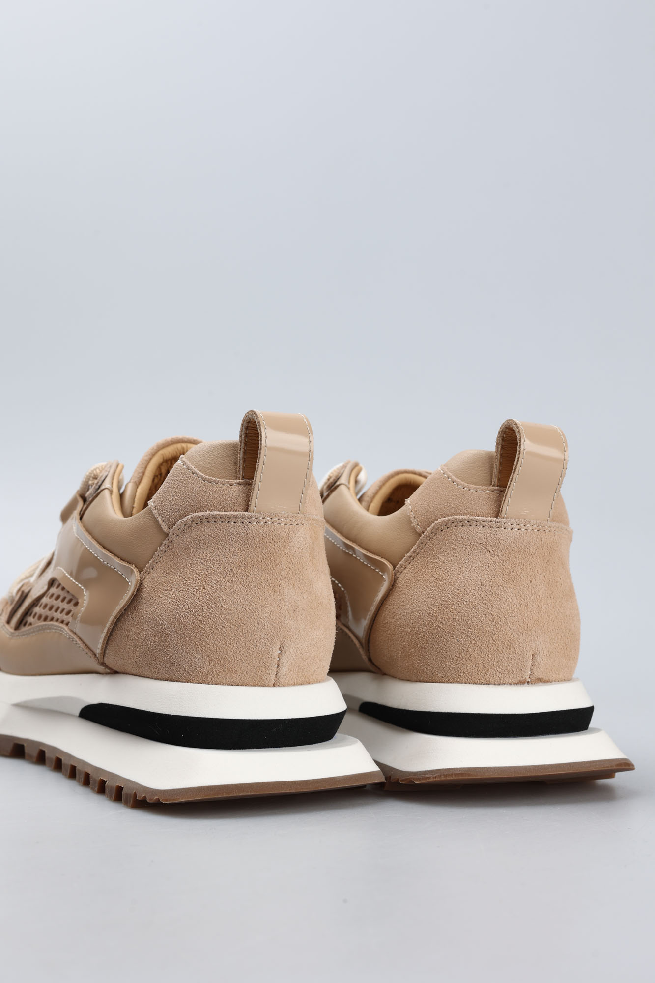 B07-26 Кроссовки Graciana Бежевый