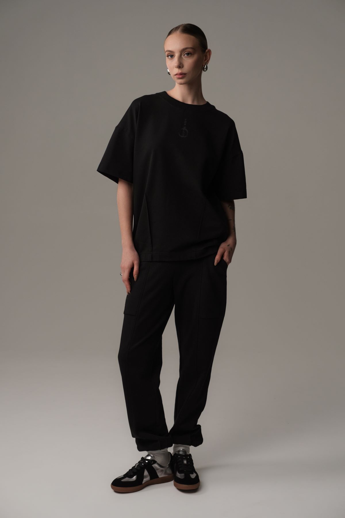 W-251-P-11-0046 футболка the hills 