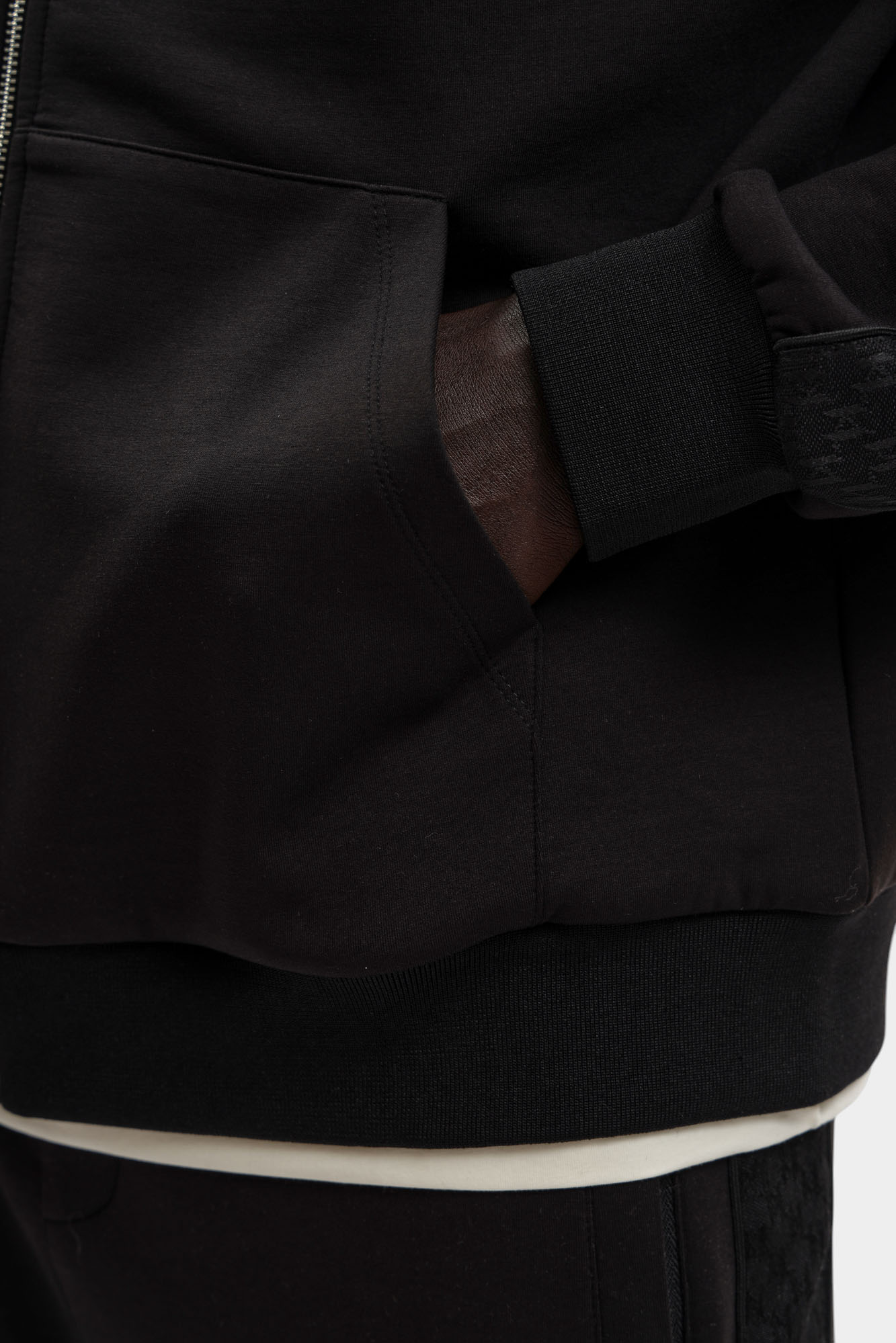 561902_705007 Толстовка Karl Lagerfeld Черный