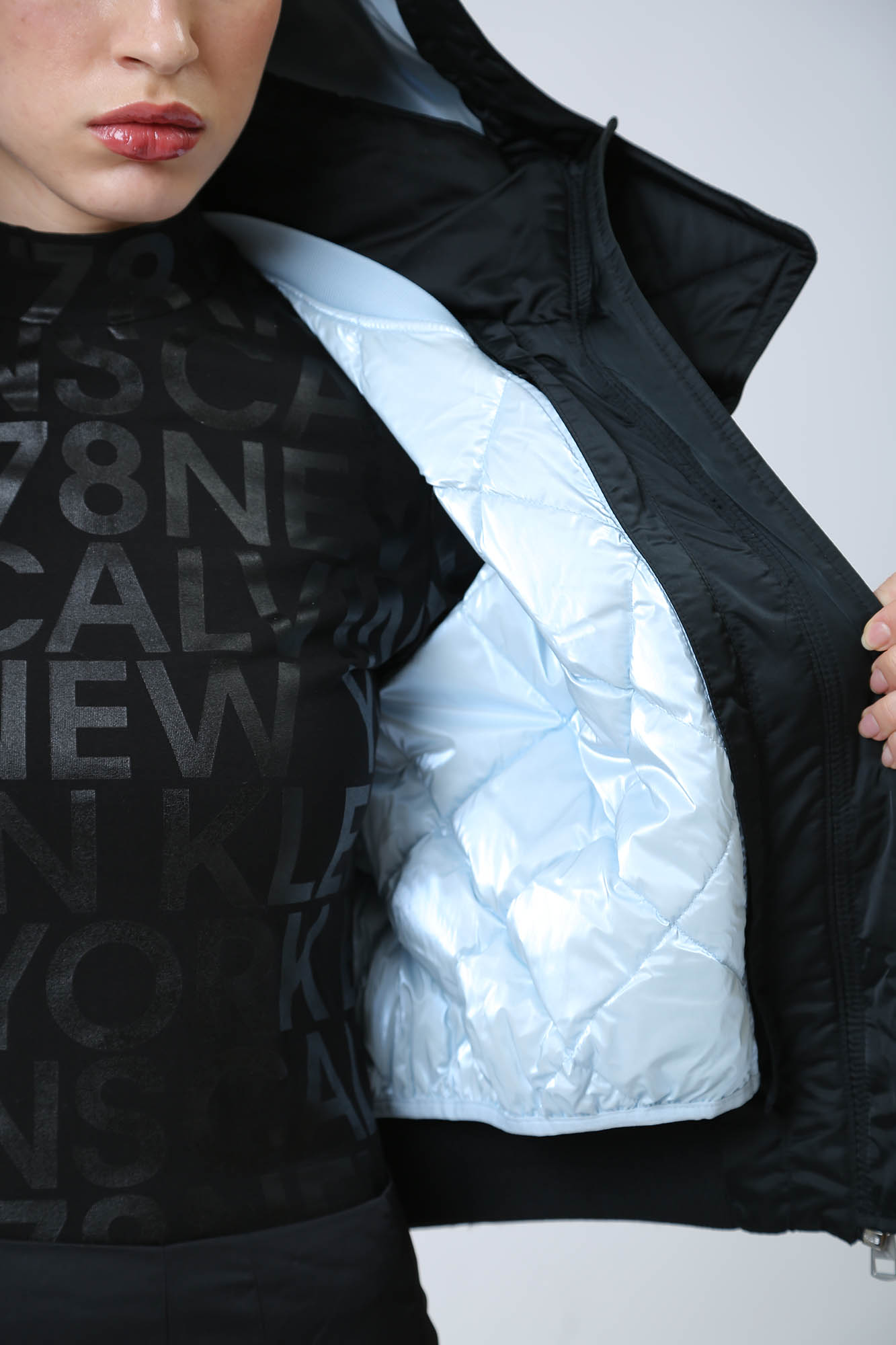 J20J222681 ветровка calvin klein jeans 