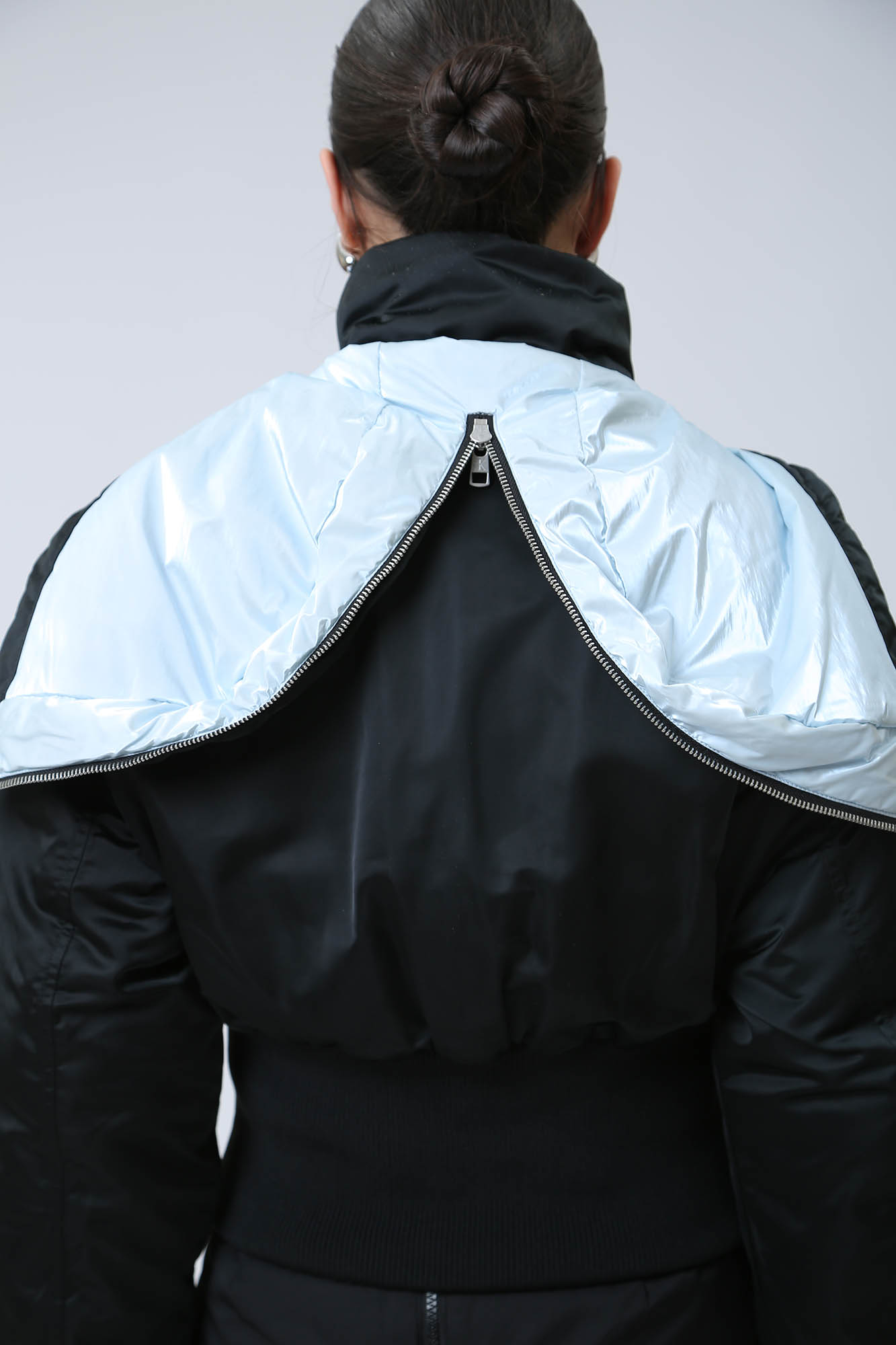 J20J222681 ветровка calvin klein jeans 