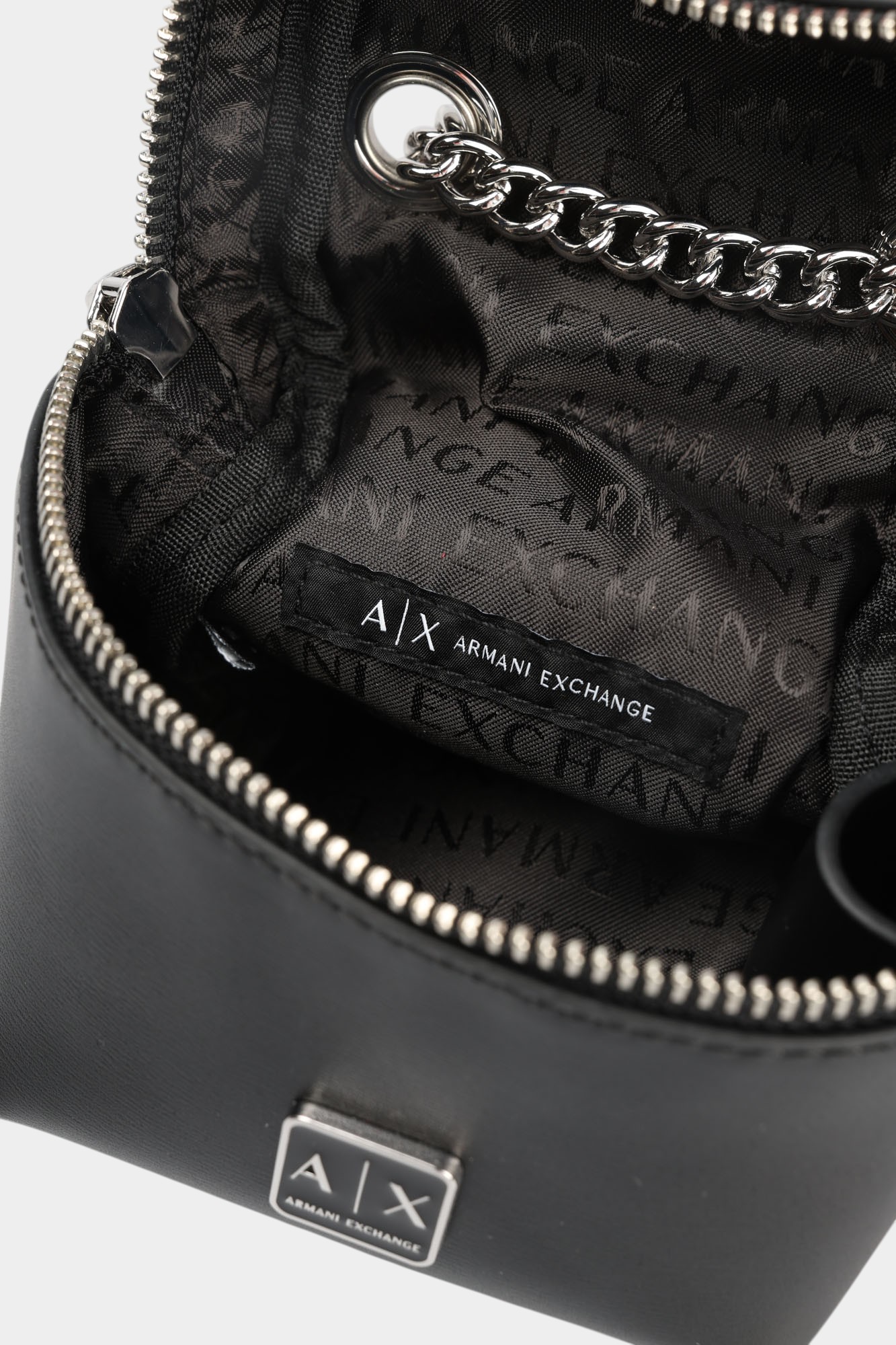 XW000332_AF12153 Сумка Armani Exchange Черный