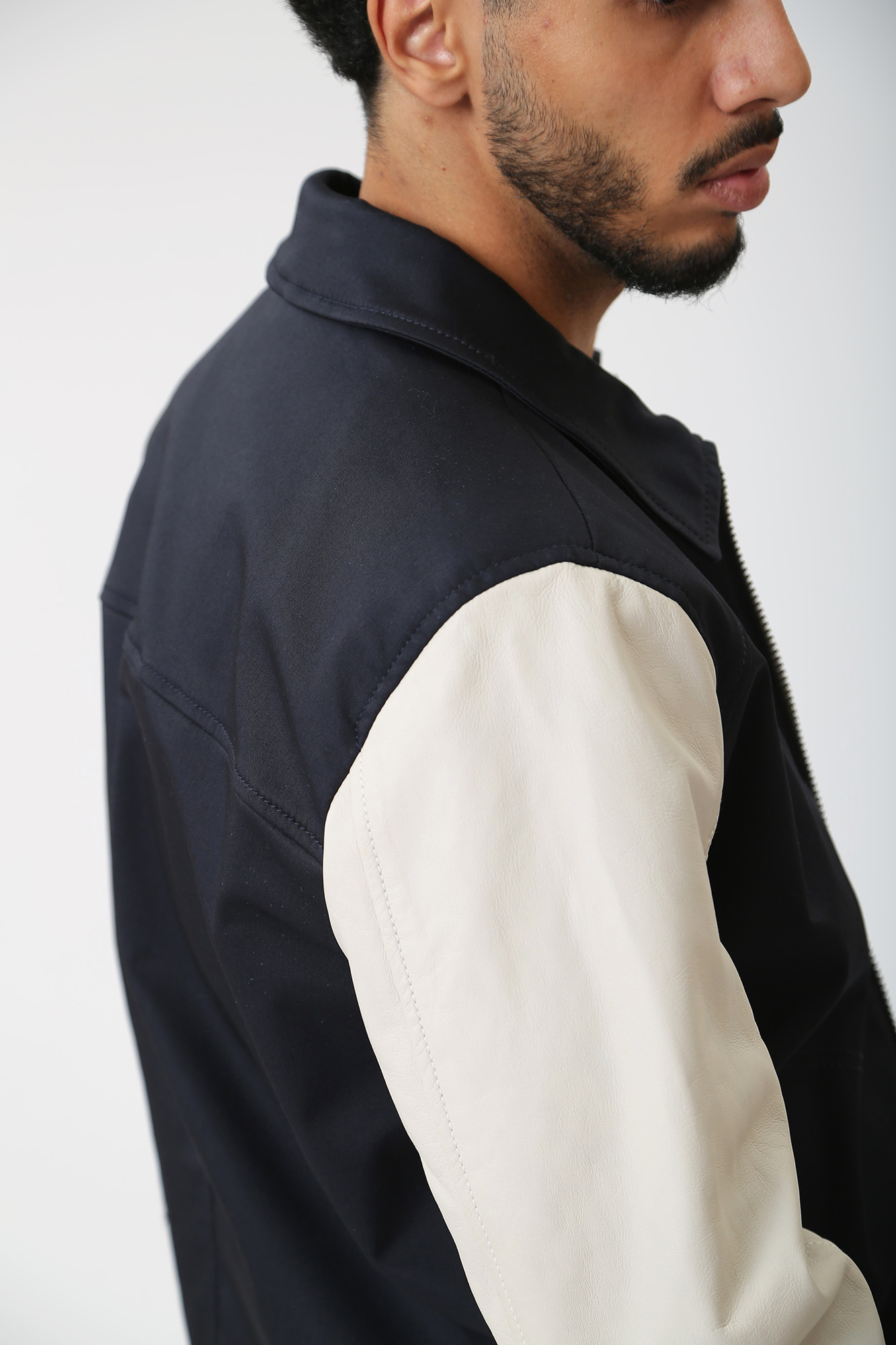 110042_80000369 Куртка кожаная  Strellson Синий