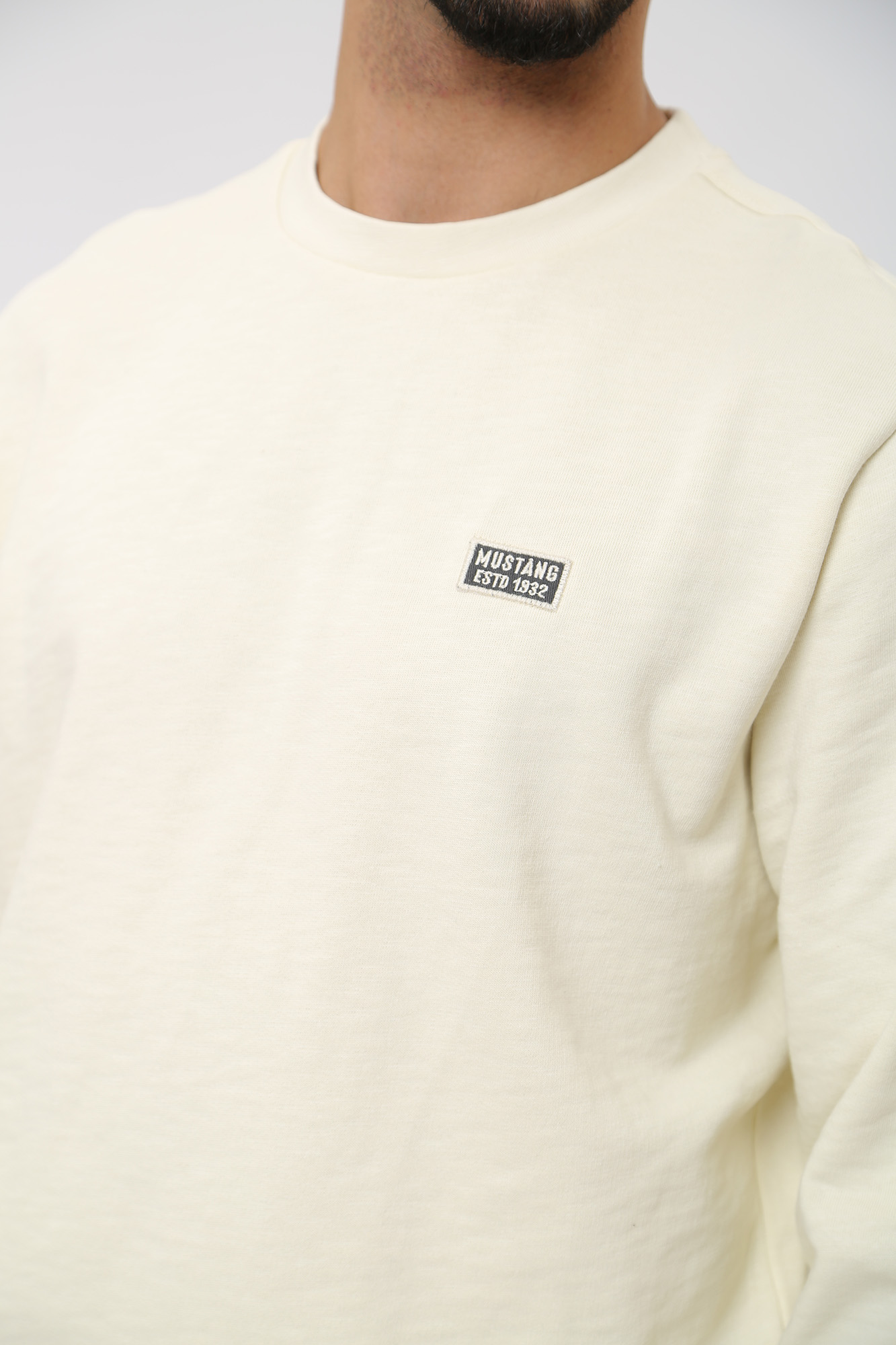 1014511 Толстовка Mustang Молочный