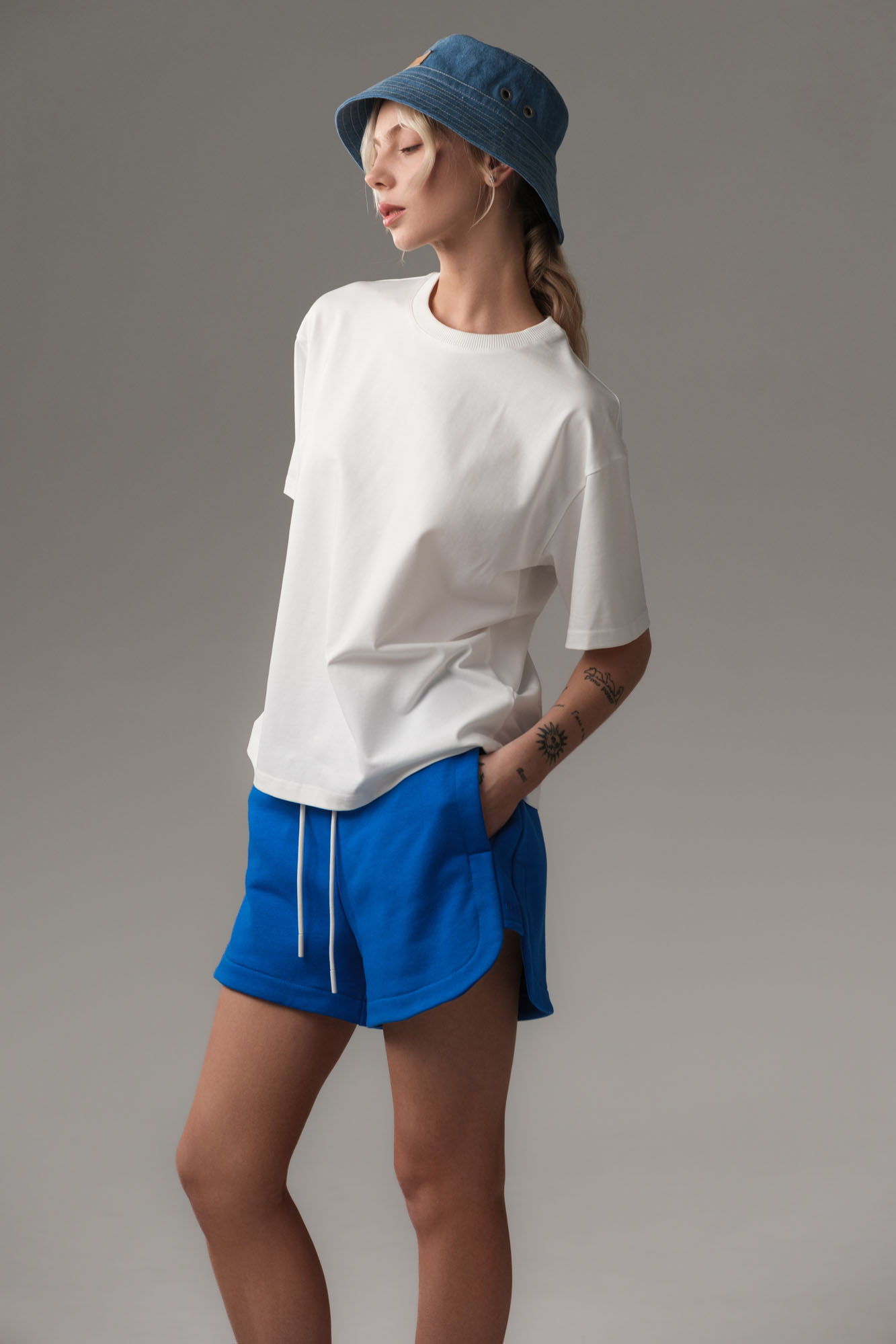 W-251-P-22-0140 футболка the hills 