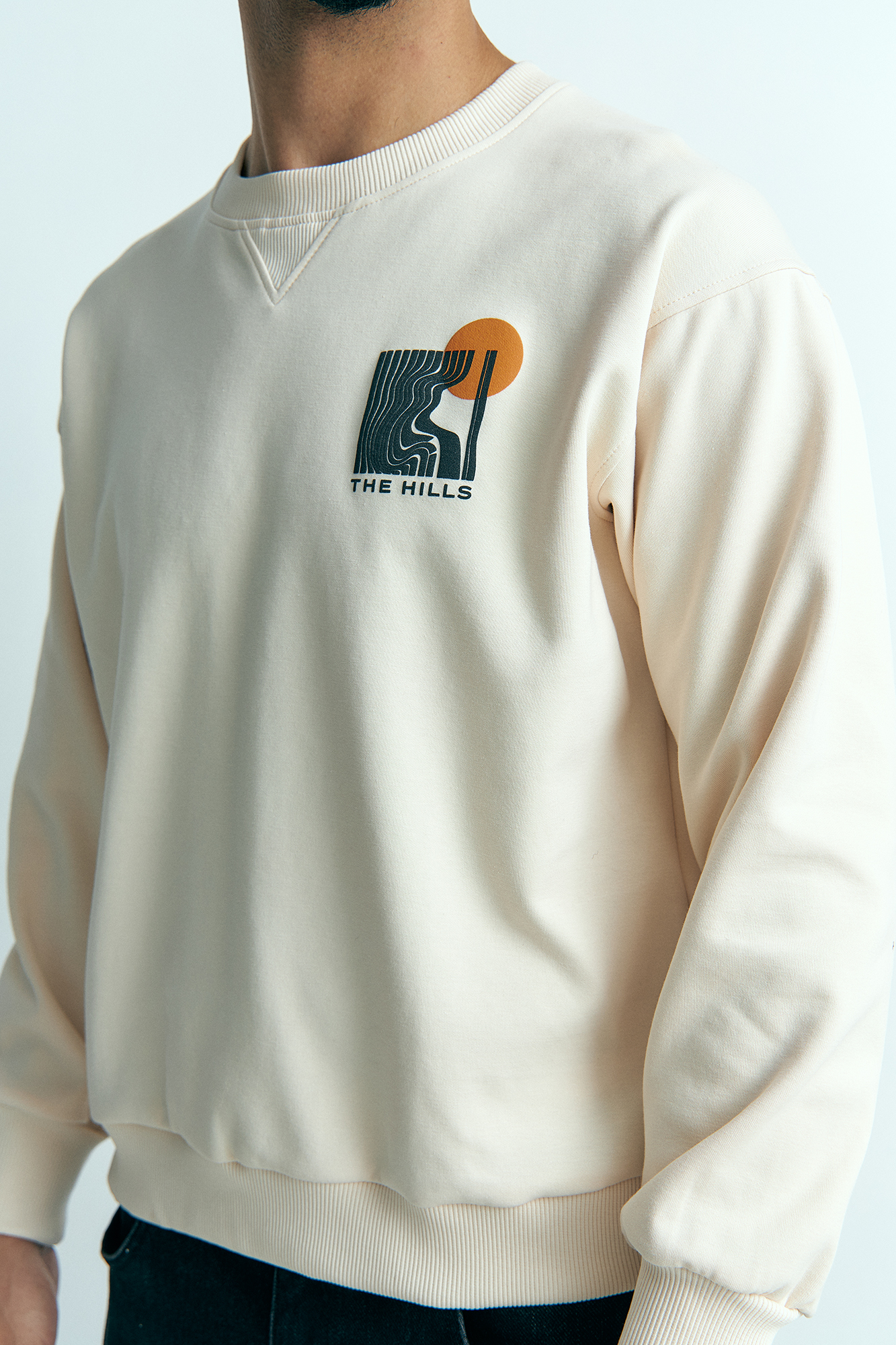 M-232-М-21-0174 Свитшот The Hills Белый