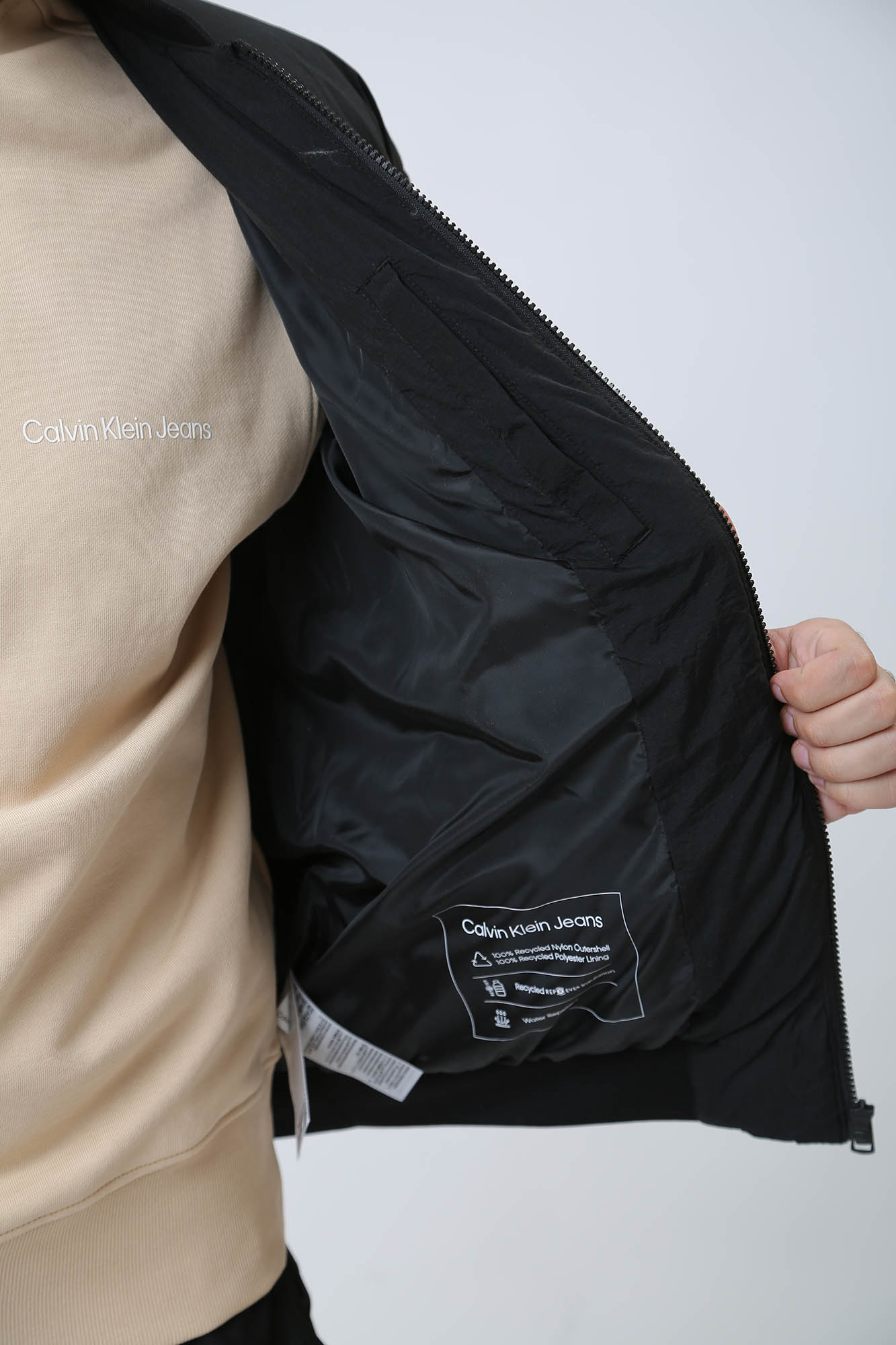 J30J324072 Бомбер Calvin Klein Jeans Черный