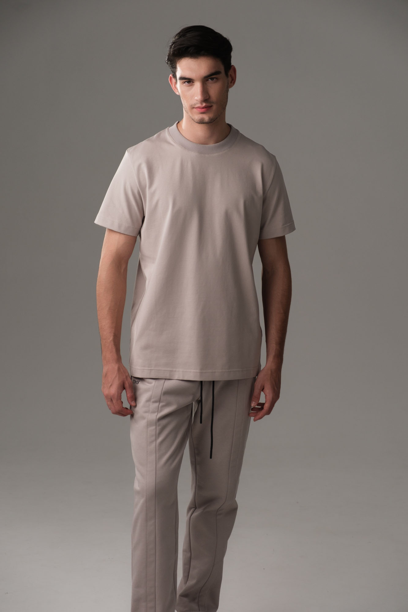 M-251-P-22-0074 Футболка The Hills Бежевый